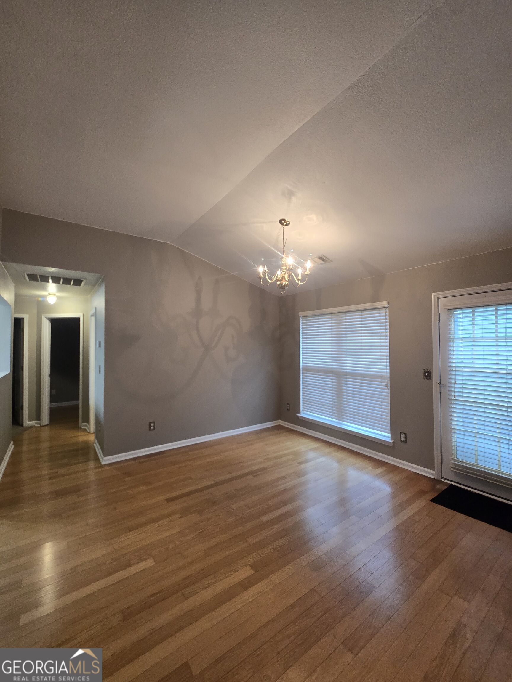 246 Beaumont Heights Property Photo 4