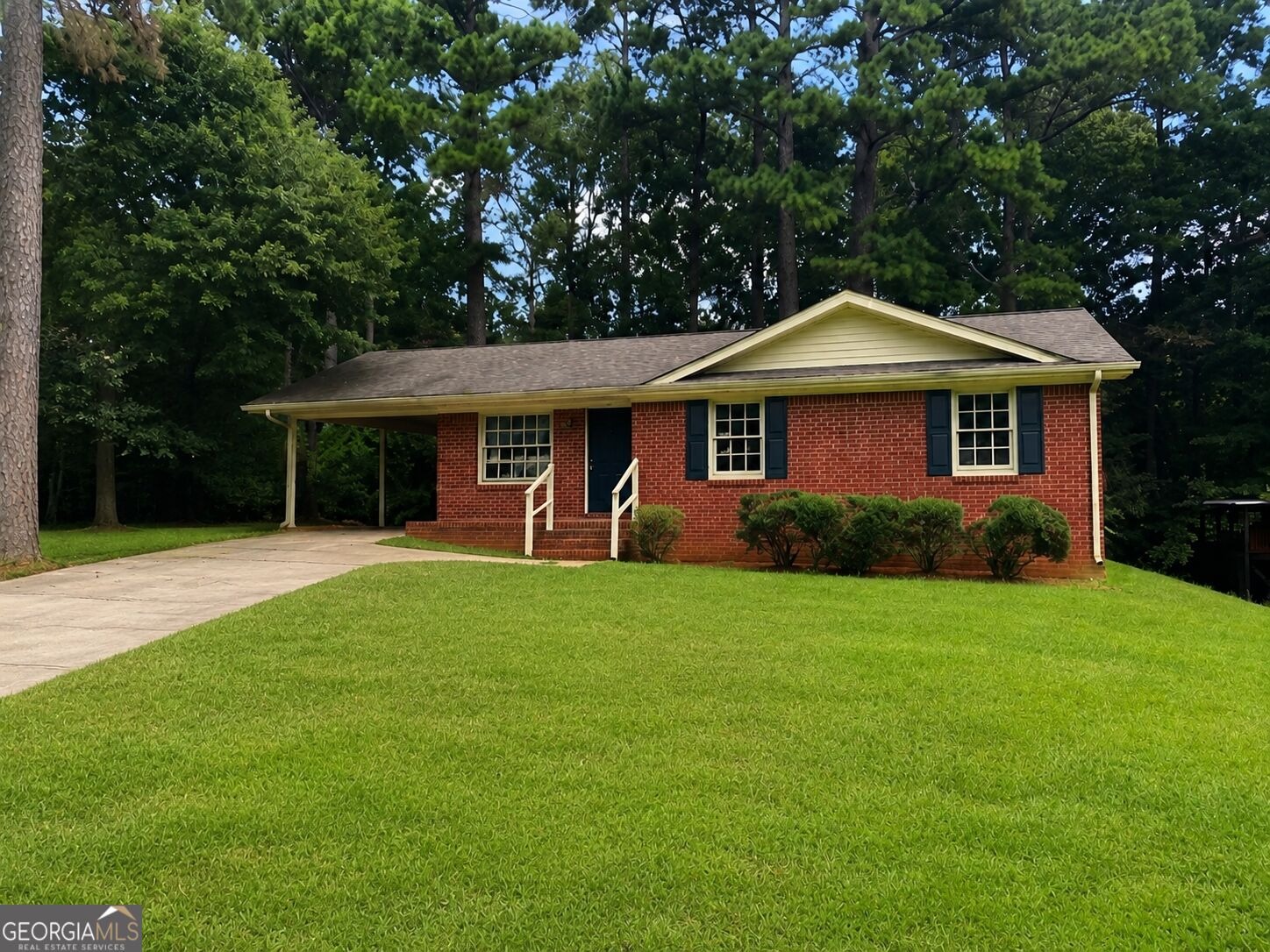 322 Parkway Place Property Photo 1