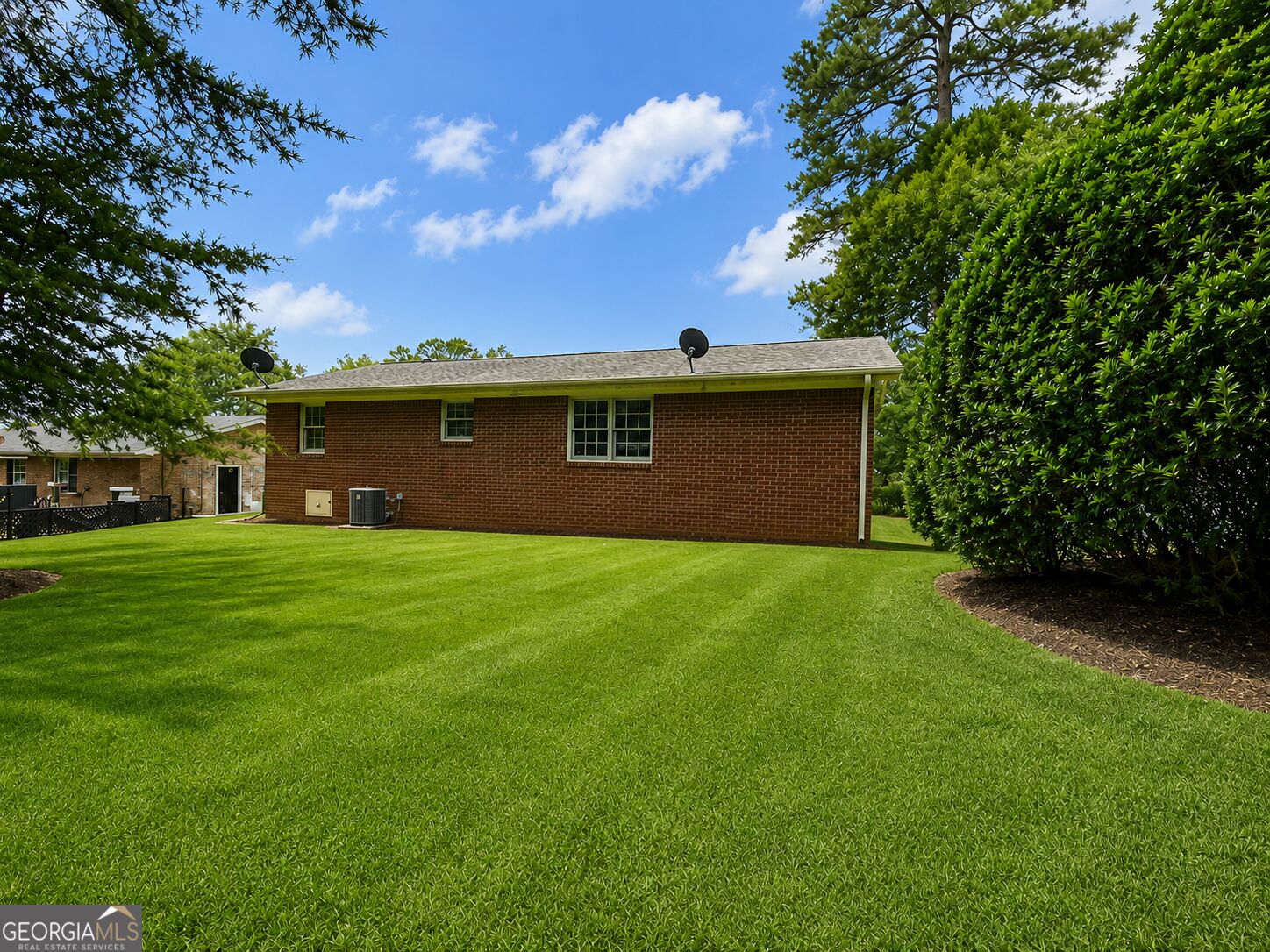 322 Parkway Place Property Photo 2