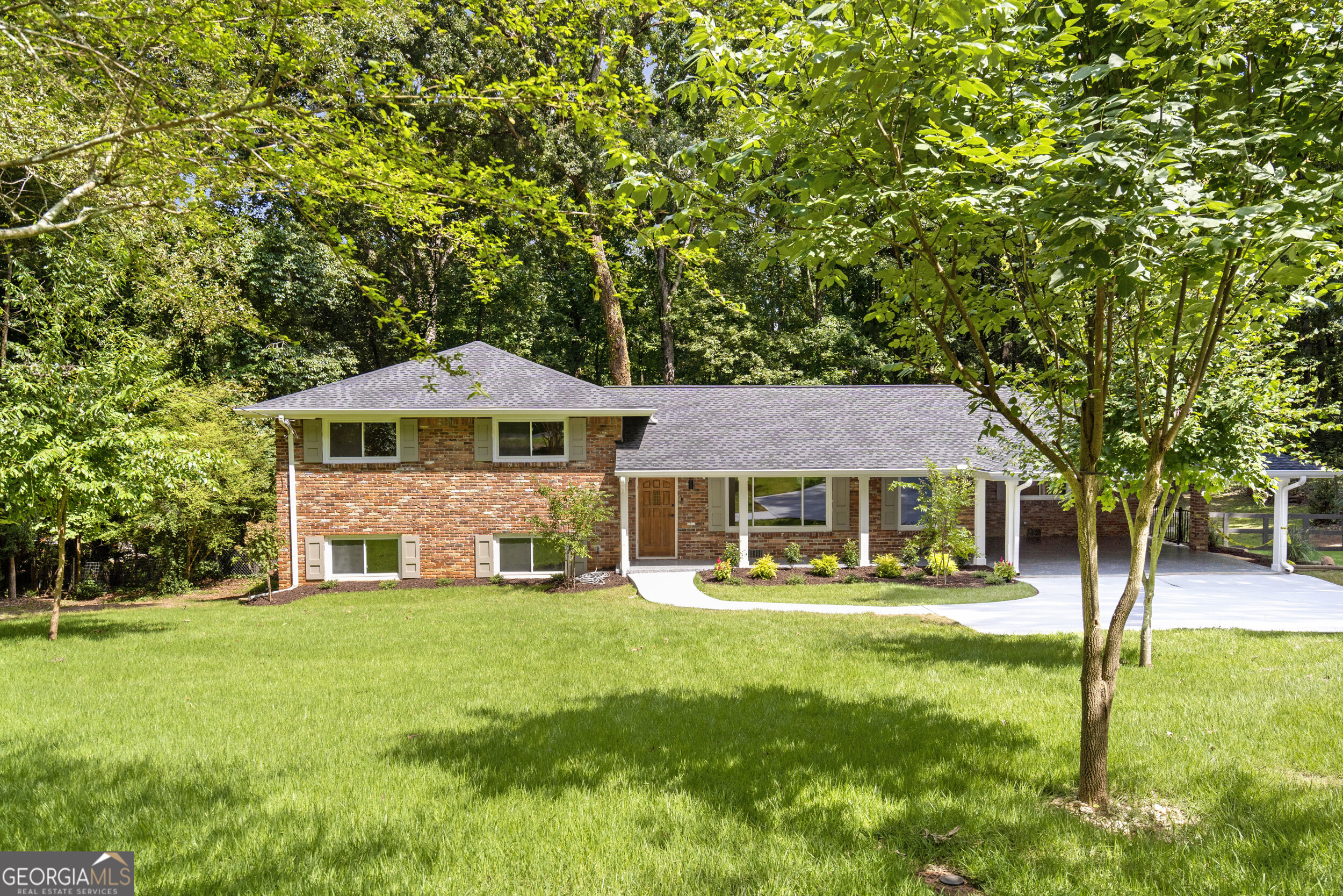 1891 Silver Hill Road Property Photo 1