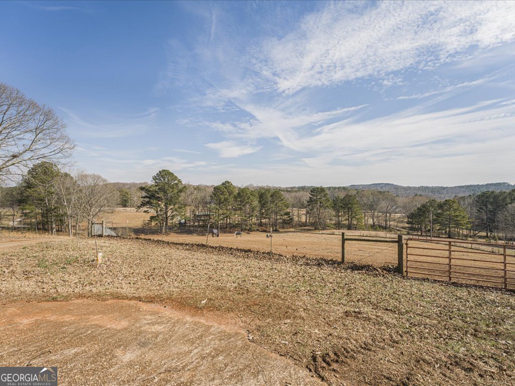 652 Mccready Drive Property Photo 40