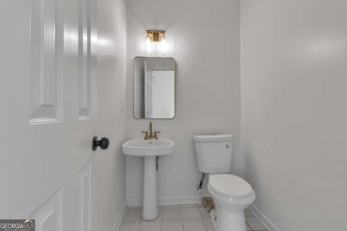 9757 Washington Circle Property Photo 8