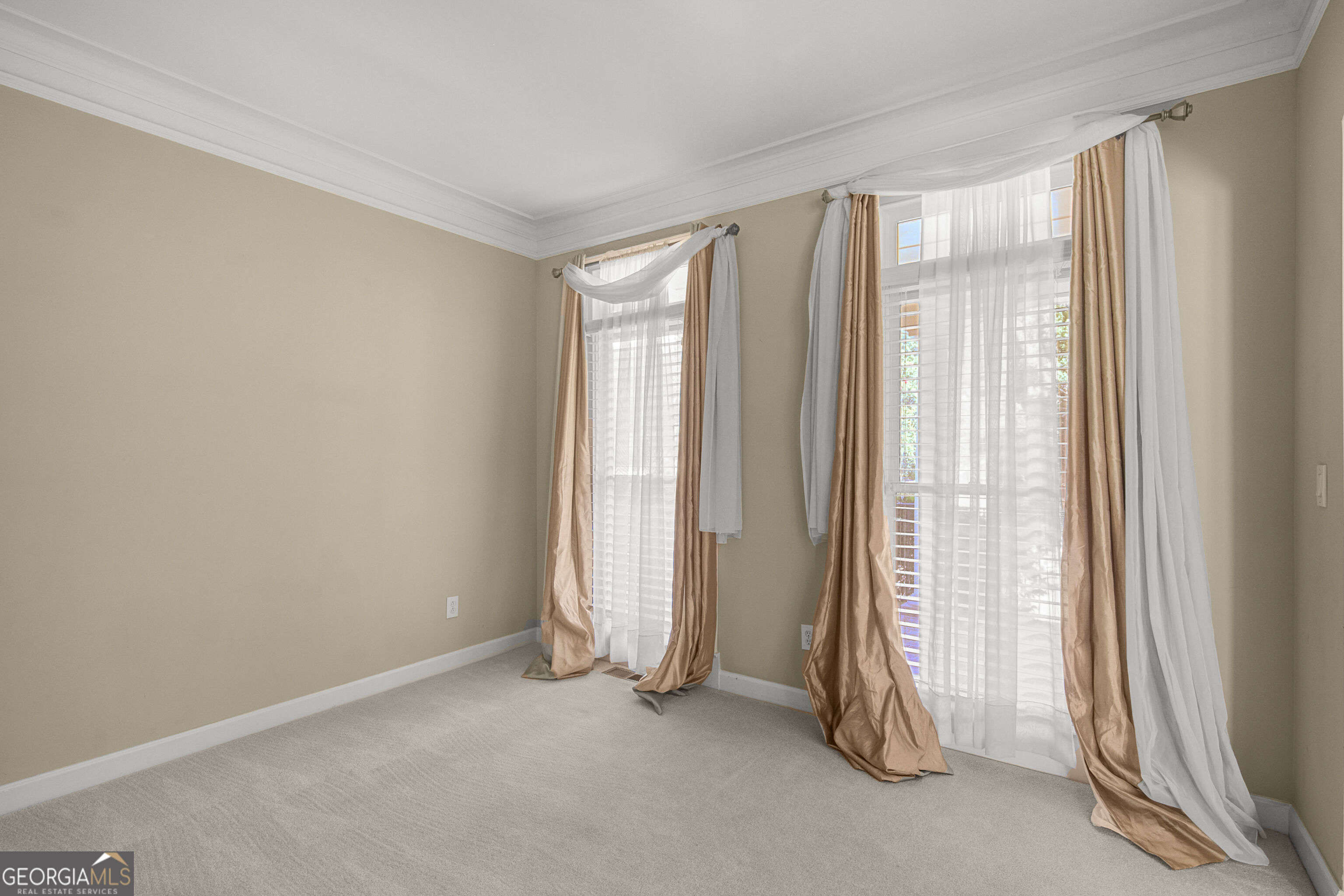 203 Brunswick Drive Property Photo 6