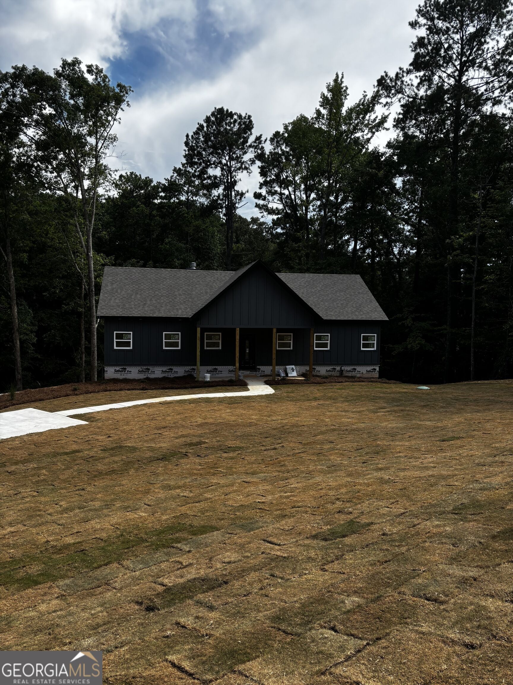 211 Mitchell Property Photo 1