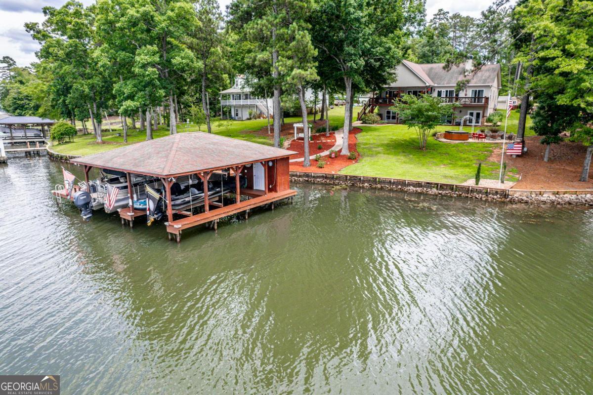 3690 Lakecrest Drive Property Photo 1