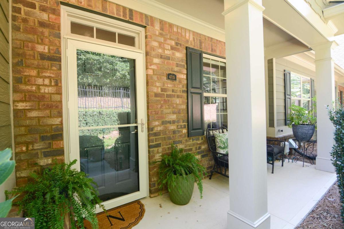 4715 Flycatcher Drive Property Photo 4