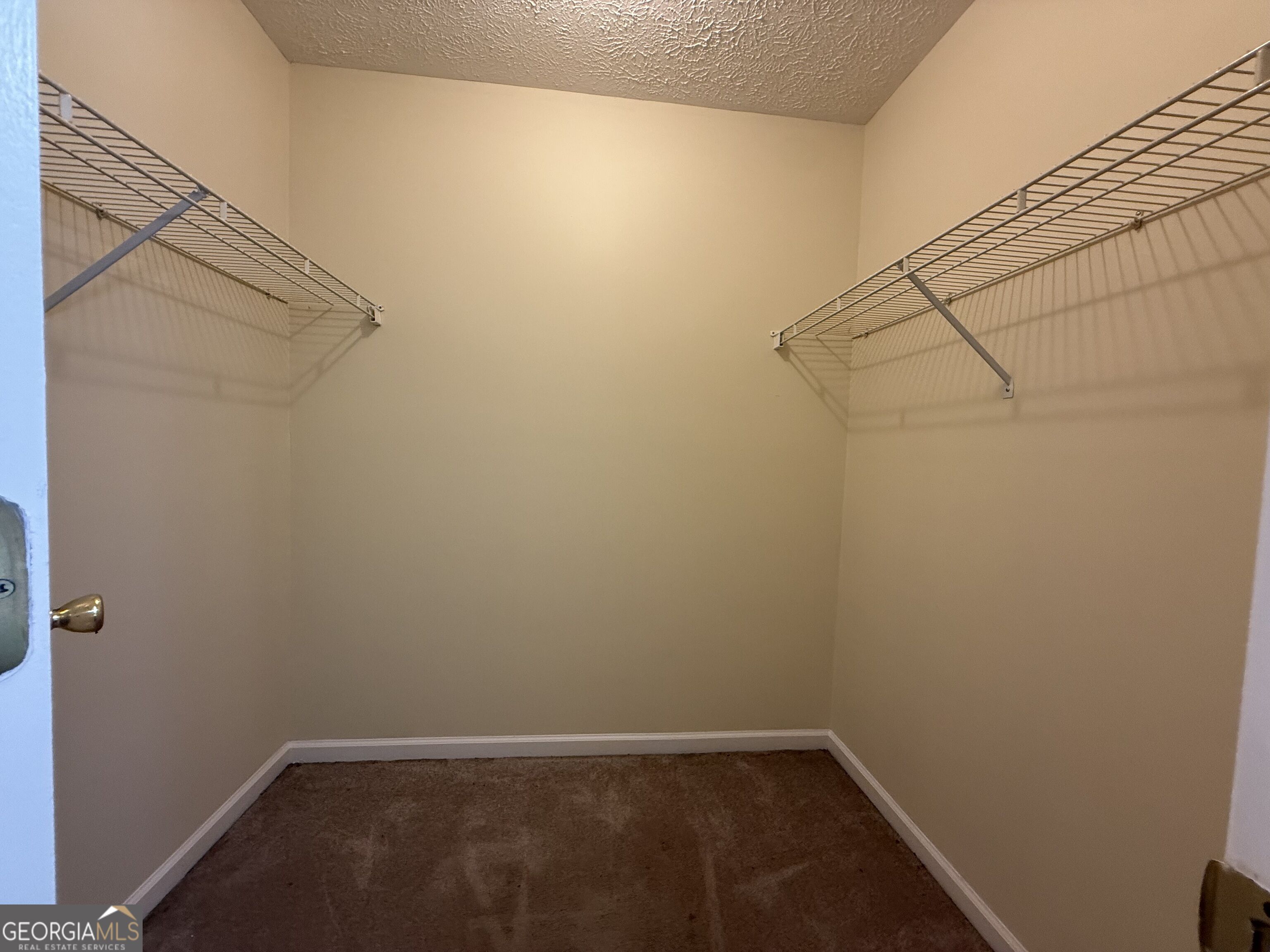 422 King Lane Property Photo 10