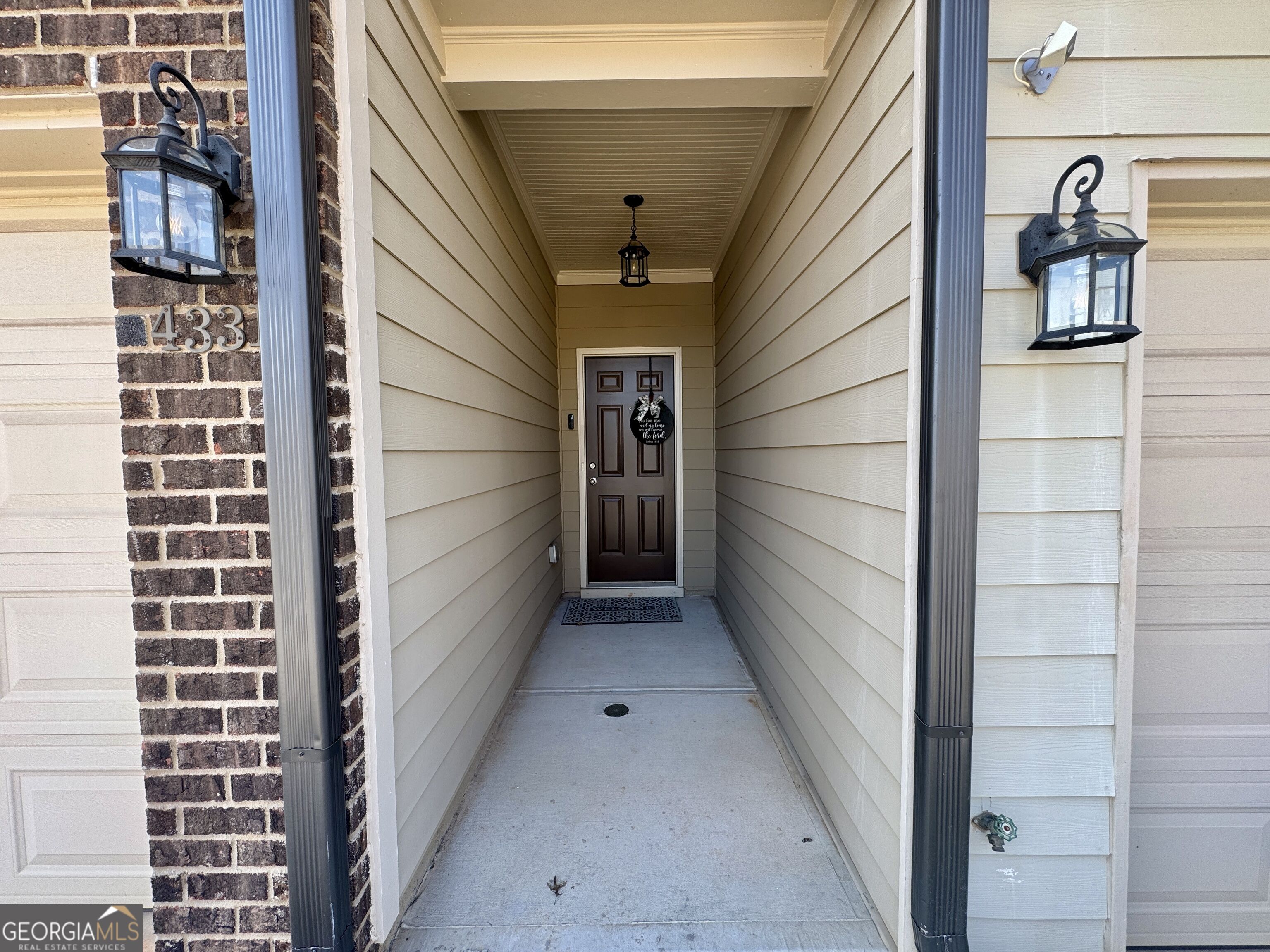 4331 Fulson Drive Property Photo 2