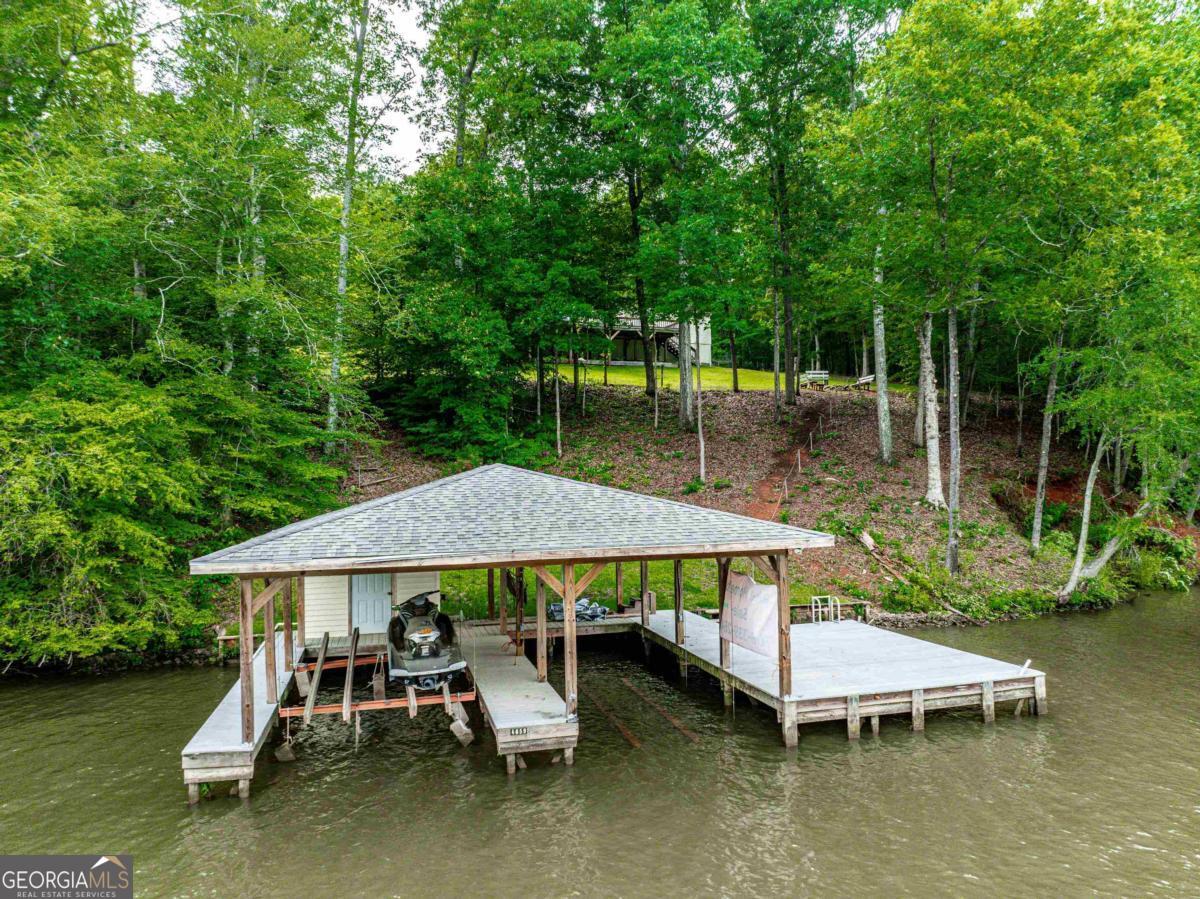 736 Susan Davis Road Property Photo 1
