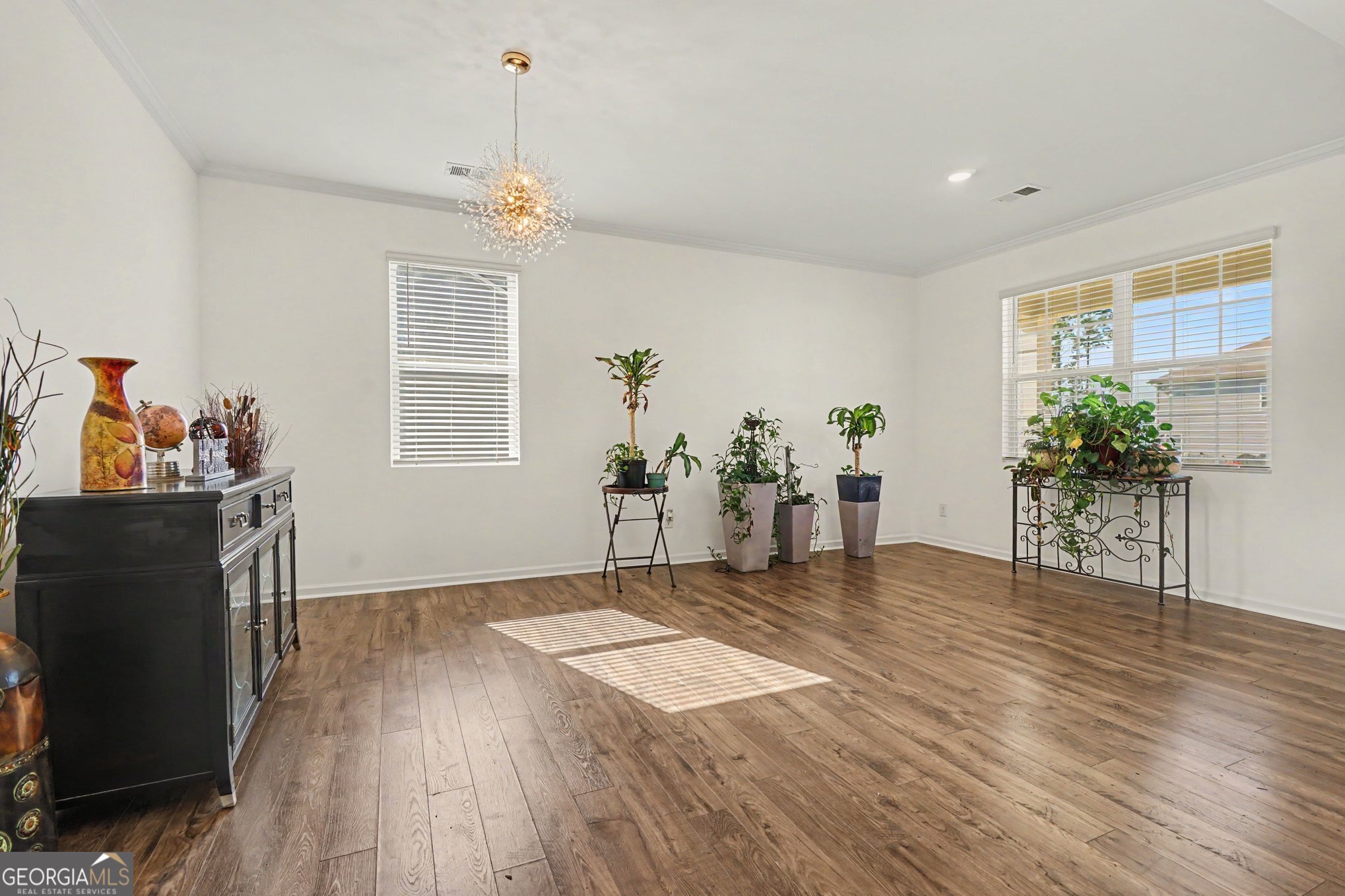 197 Amber Meadow Drive Property Photo 12