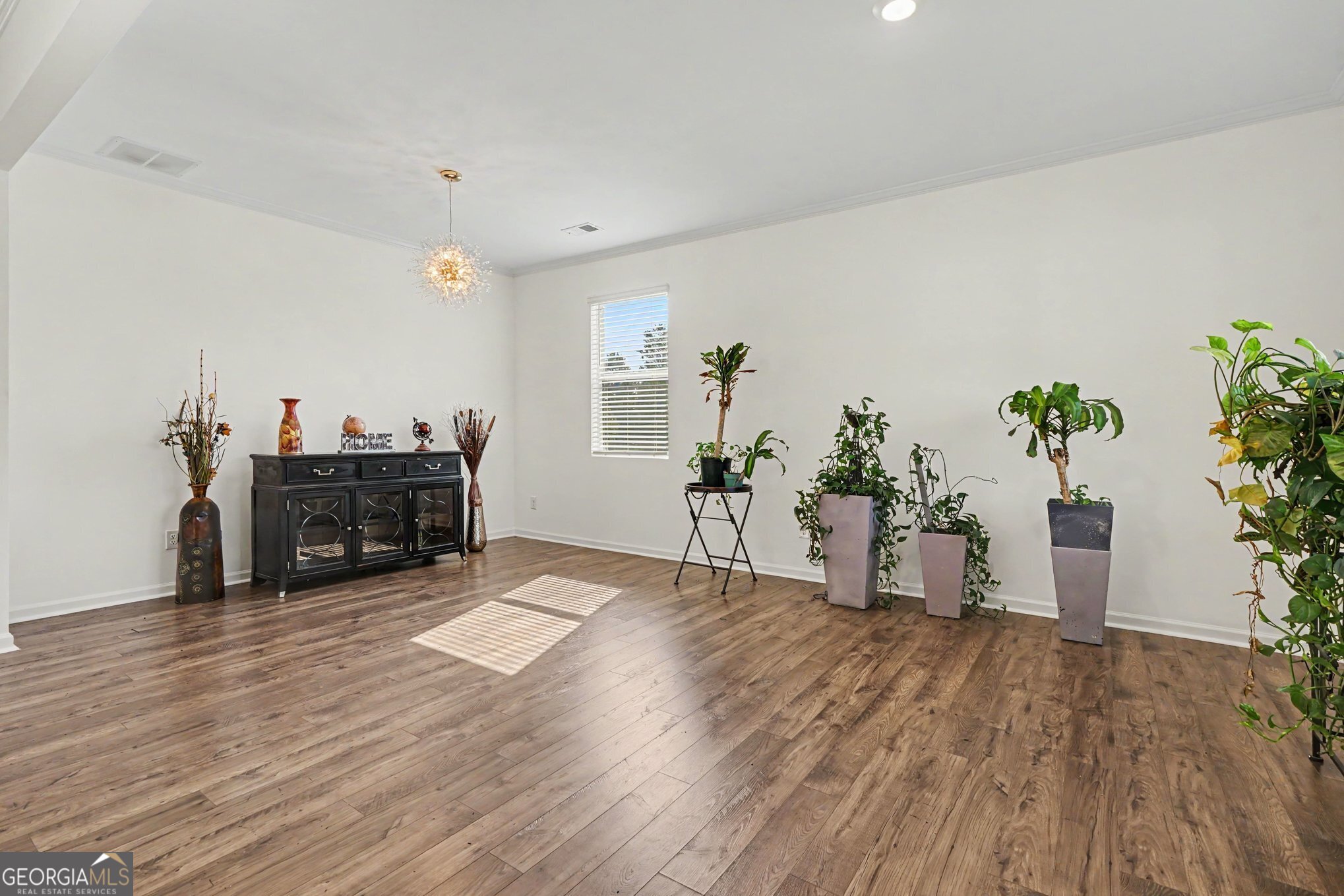 197 Amber Meadow Drive Property Photo 13
