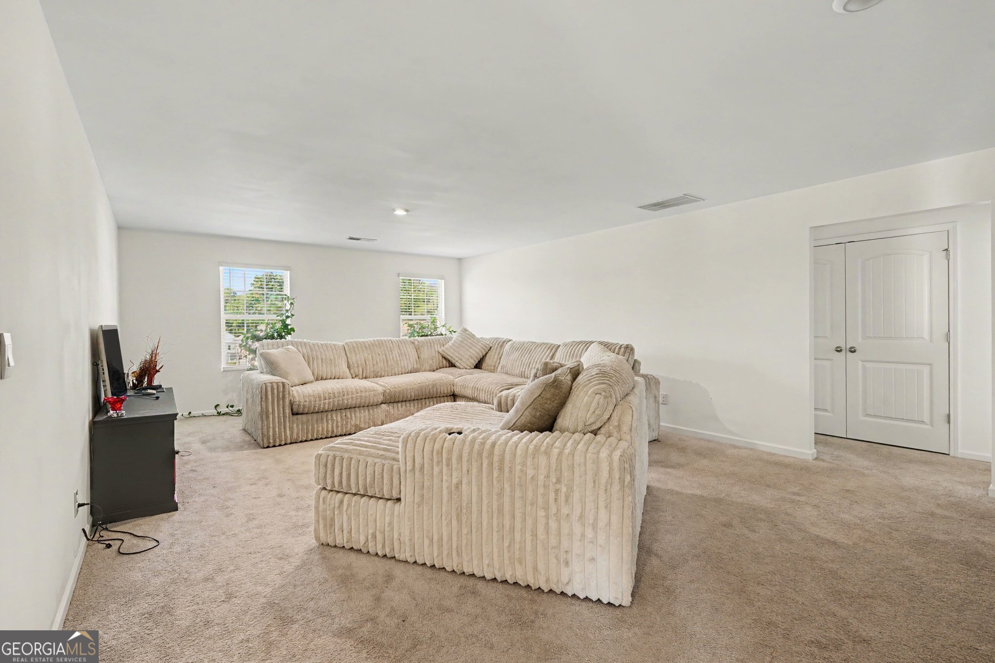 197 Amber Meadow Drive Property Photo 26