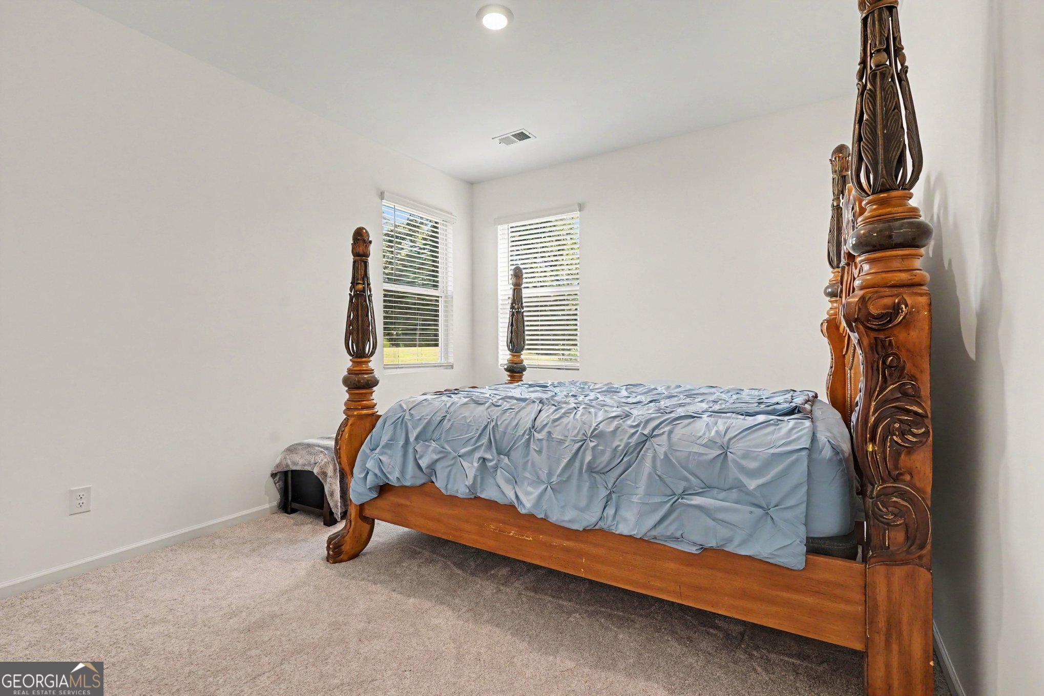 197 Amber Meadow Drive Property Photo 40