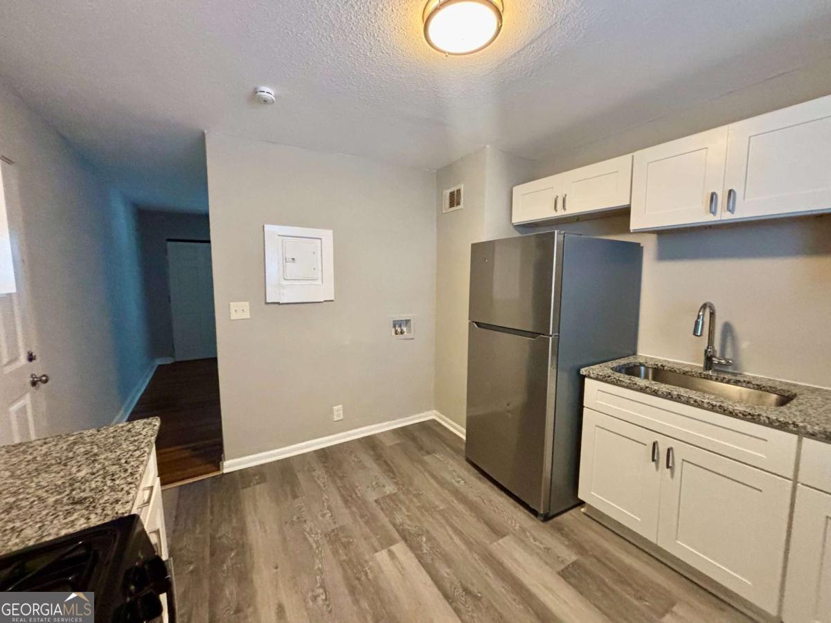 1048 Washington Street Sw # 1 Property Photo 8