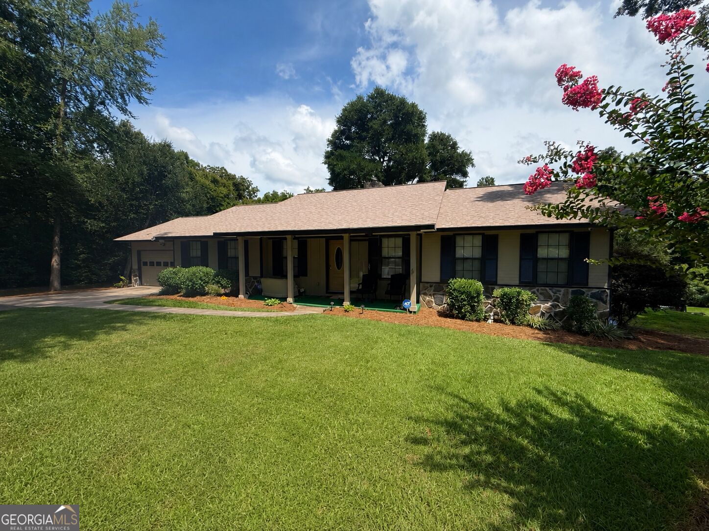 435 Miller Road Property Photo 1