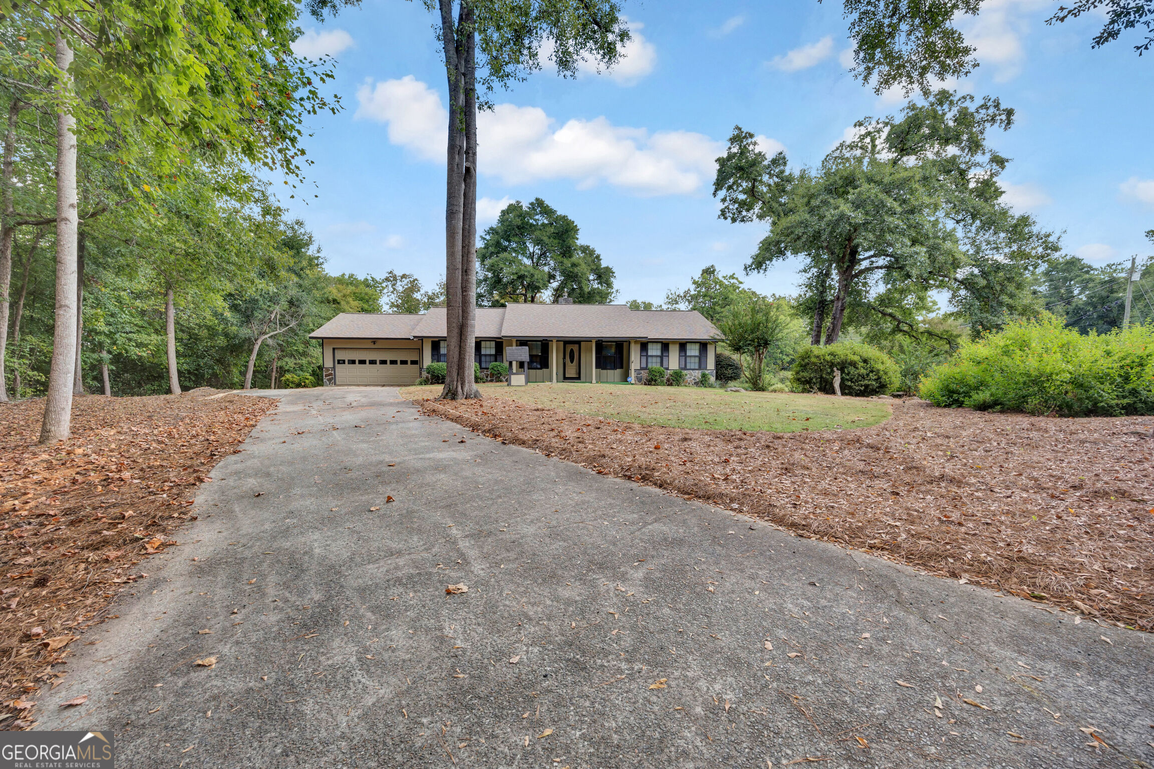 435 Miller Road Property Photo 2