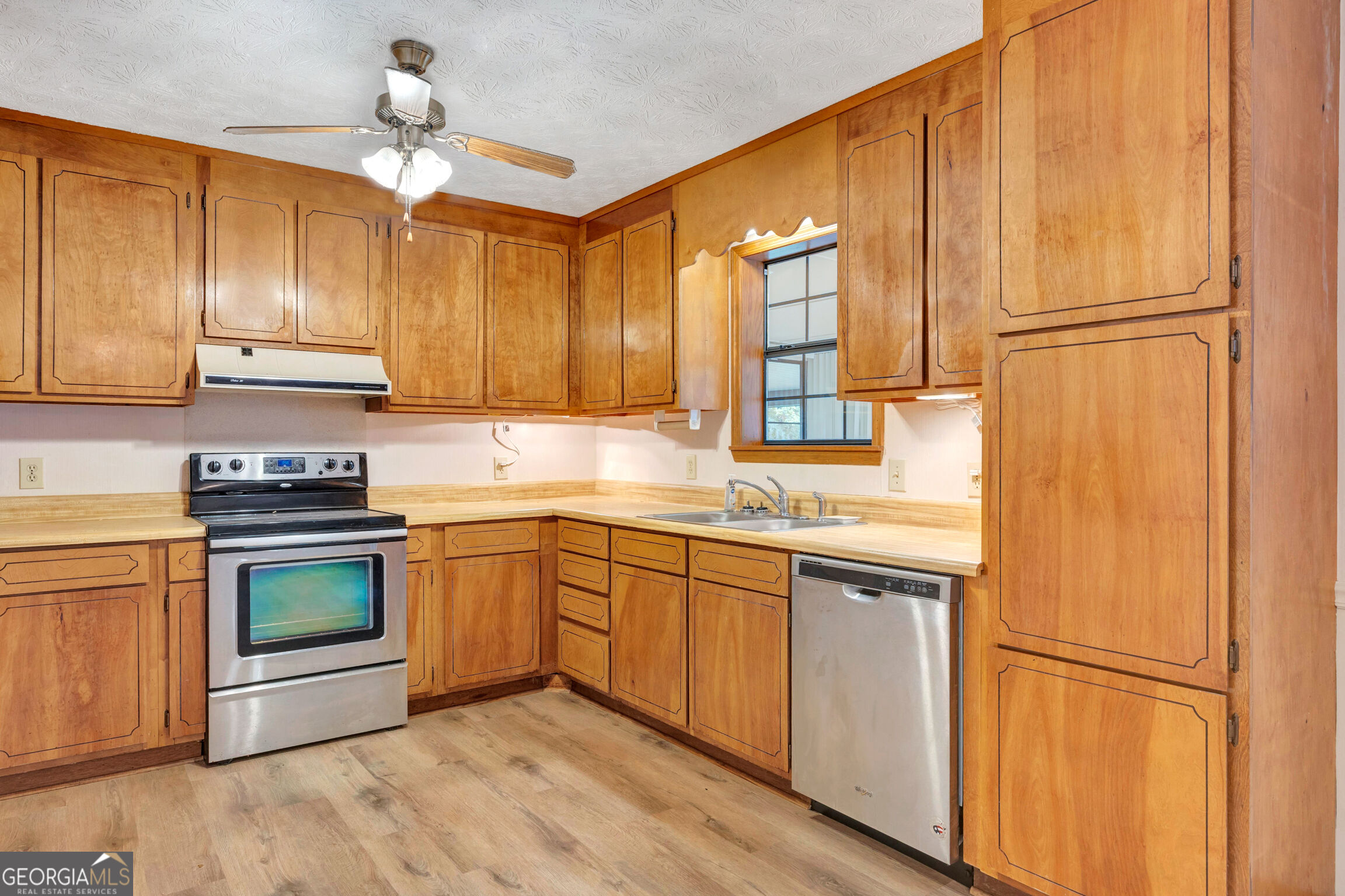 435 Miller Road Property Photo 13