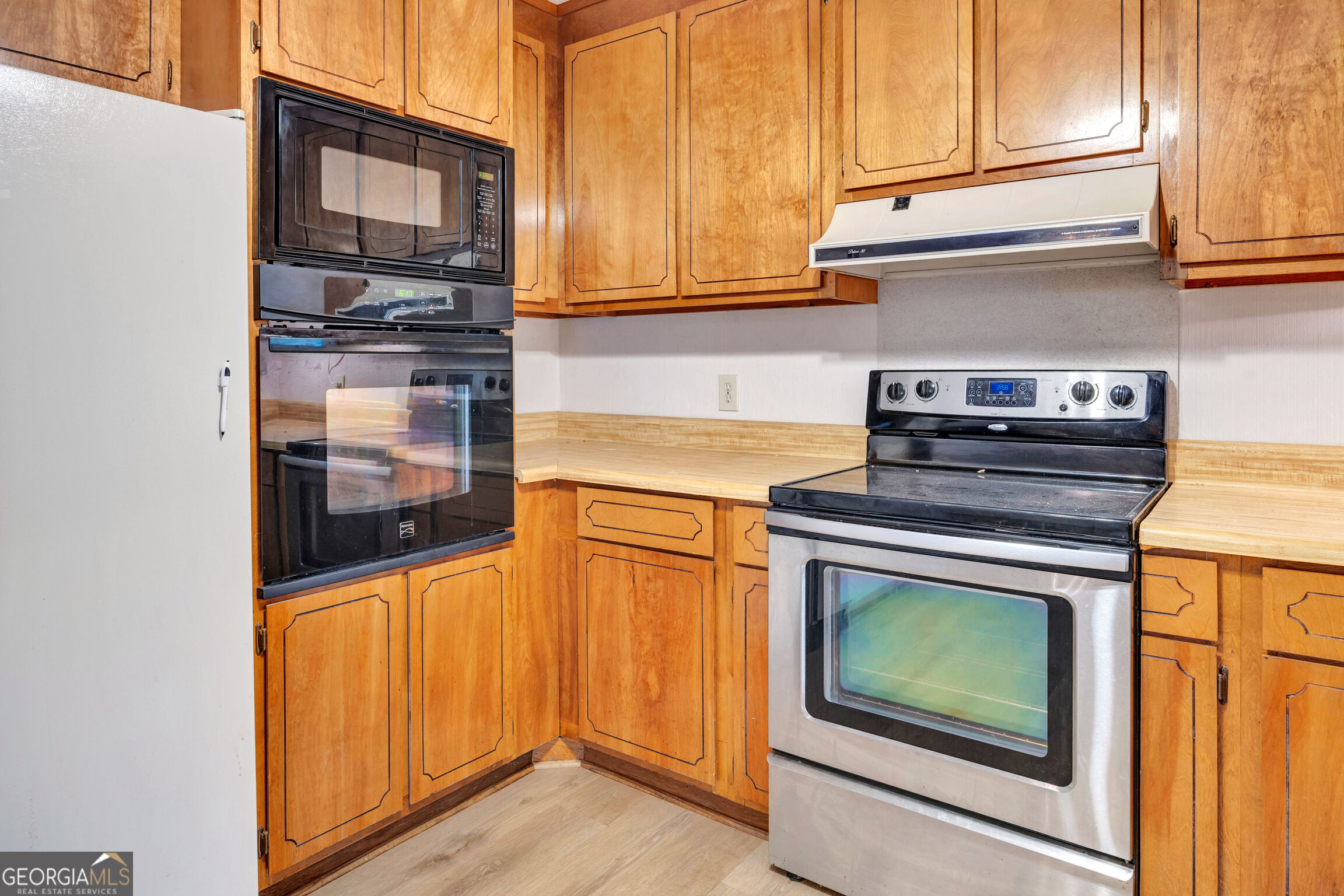 435 Miller Road Property Photo 14
