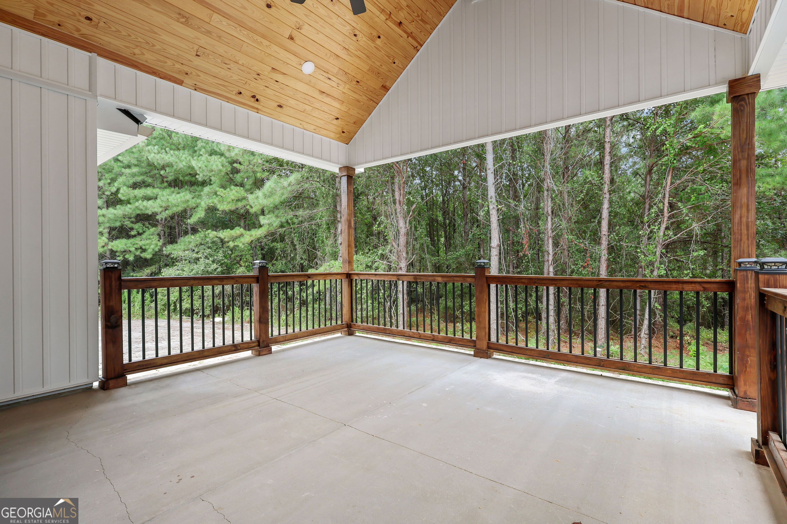288 Caleb Circle Property Photo 4