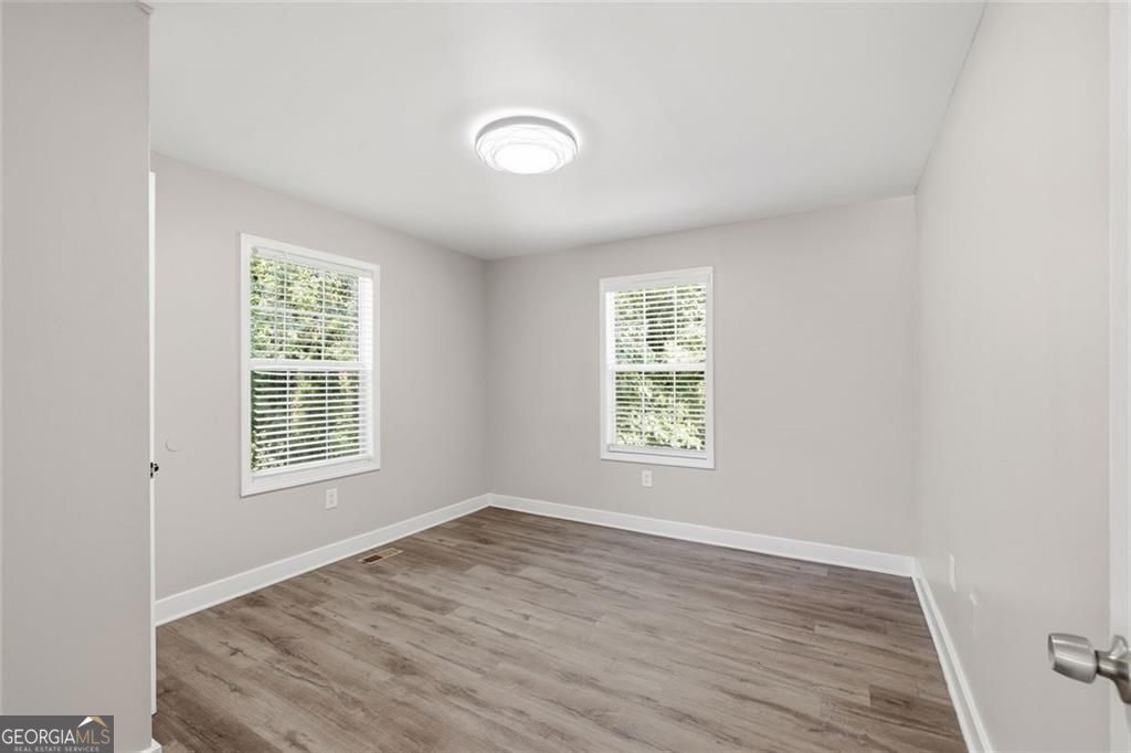 2818 Meadowview Drive Se Property Photo 11