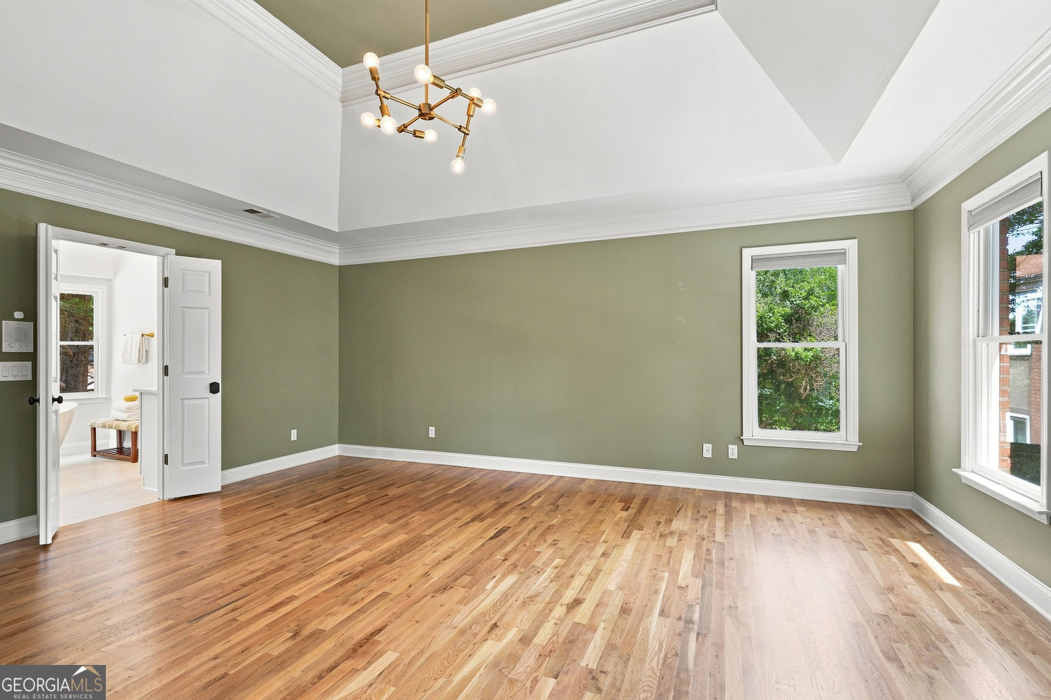 7680 Dunvegan Close Property Photo 33