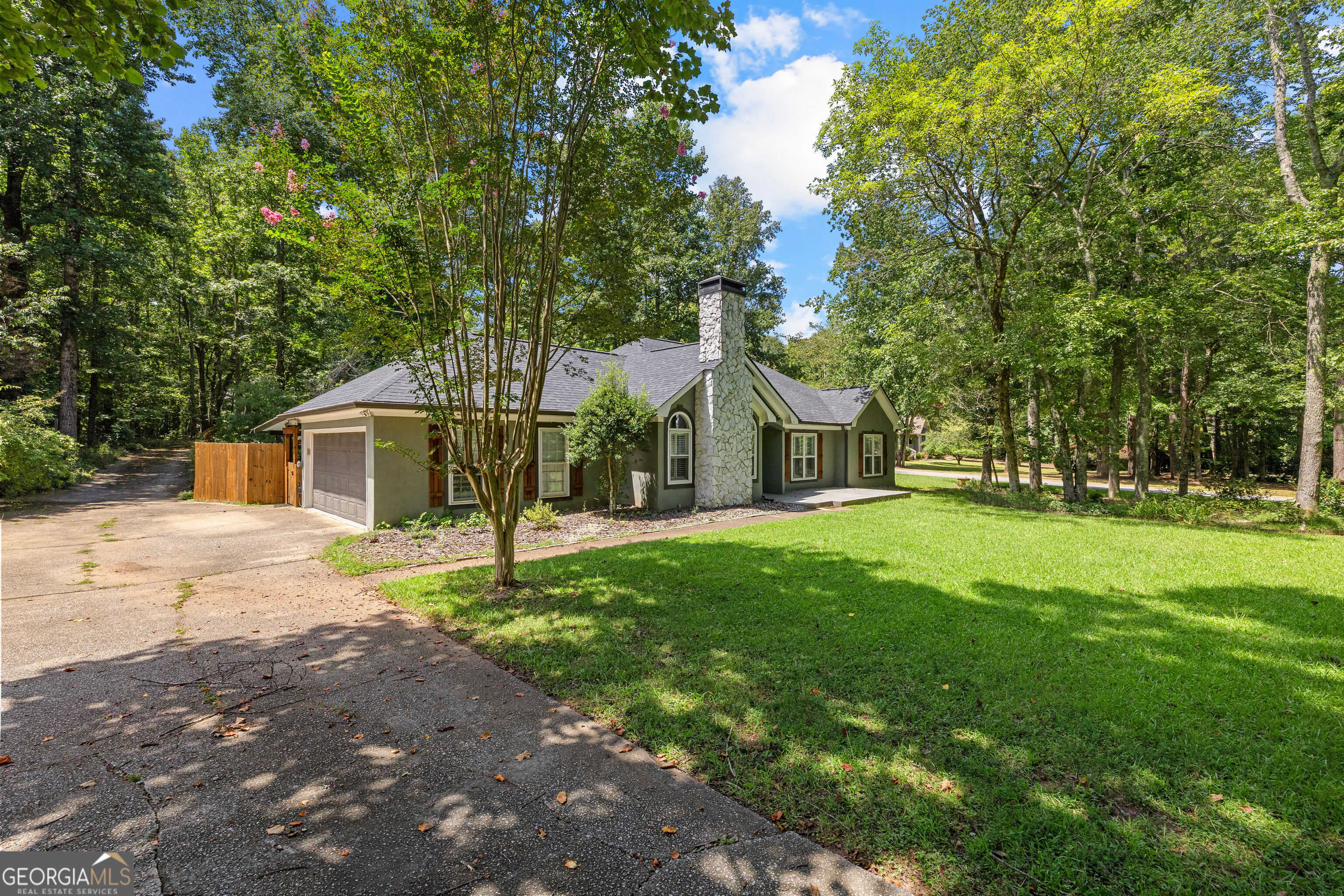 170 Timberidge Drive Property Photo 3