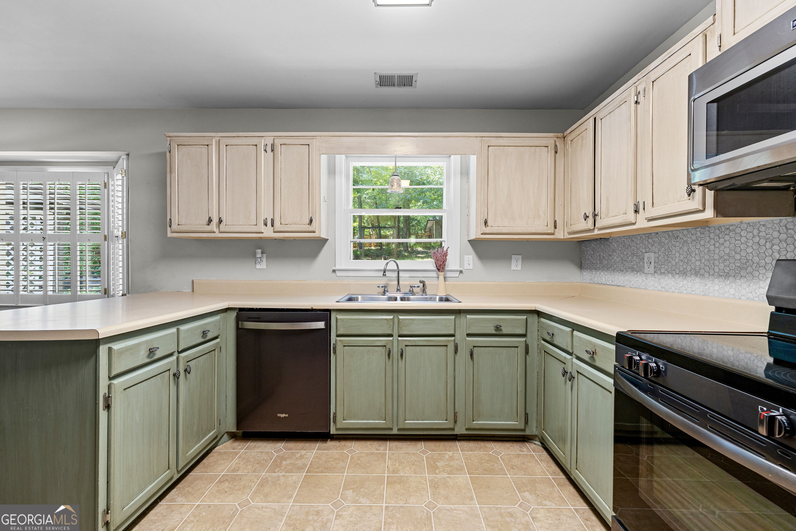 170 Timberidge Drive Property Photo 15