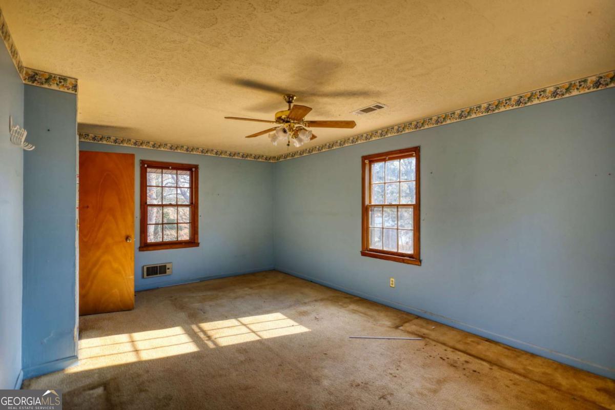 3001 Highway 213 Property Photo 27