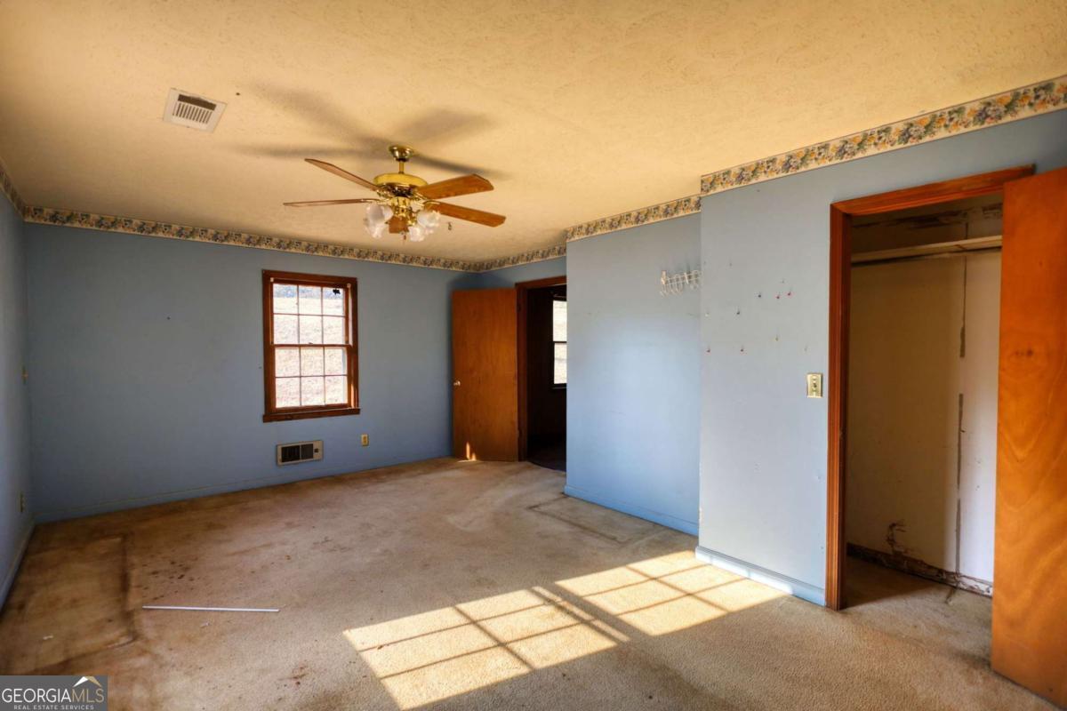3001 Highway 213 Property Photo 28