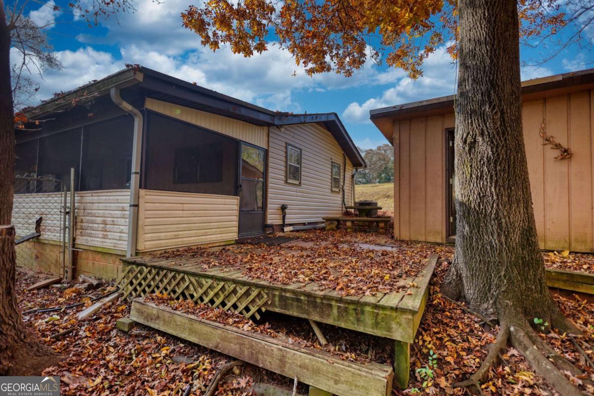 3001 Highway 213 Property Photo 33