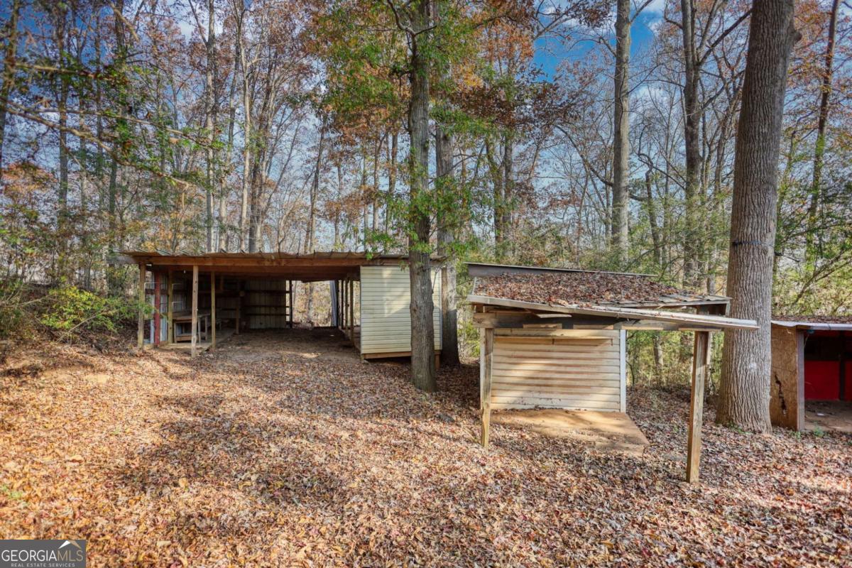 3001 Highway 213 Property Photo 39