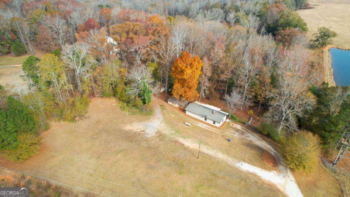 3001 Highway 213 Property Photo 46