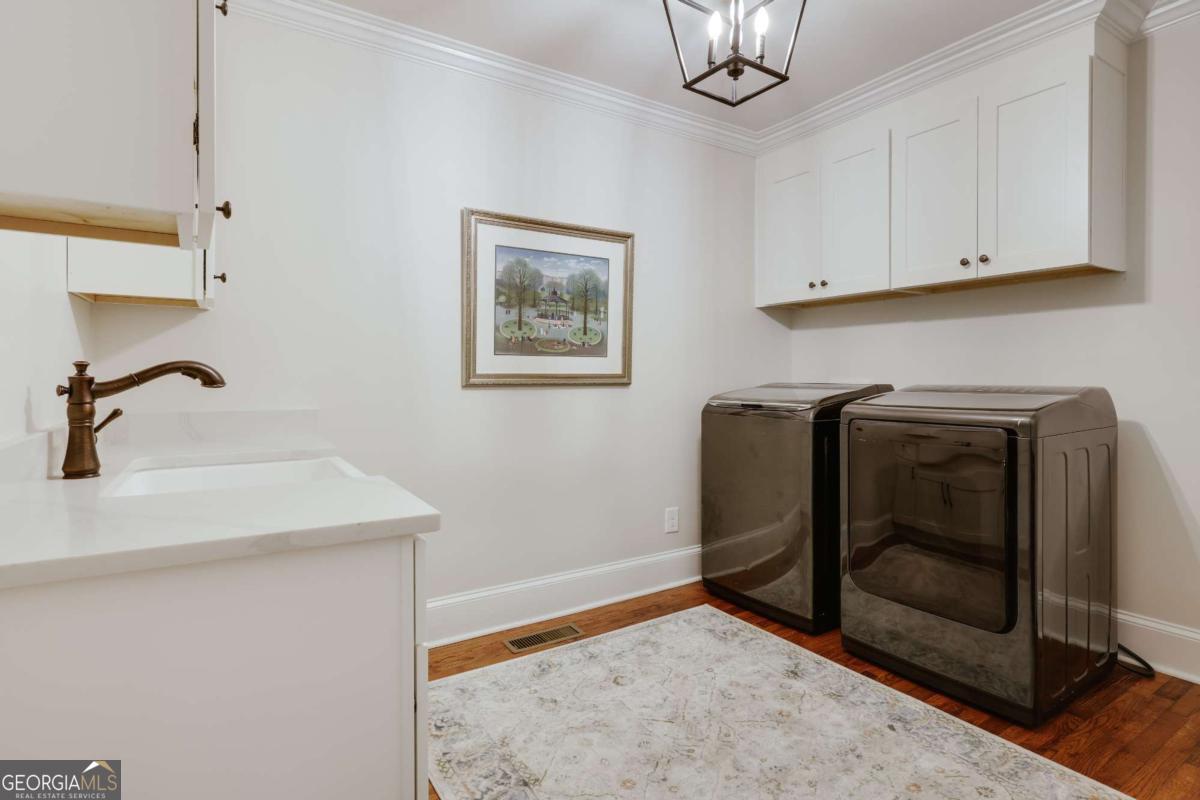 495 Woodlawn Avenue Property Photo 16