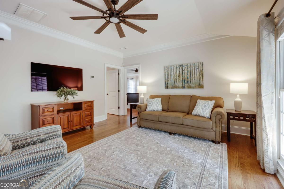 495 Woodlawn Avenue Property Photo 28