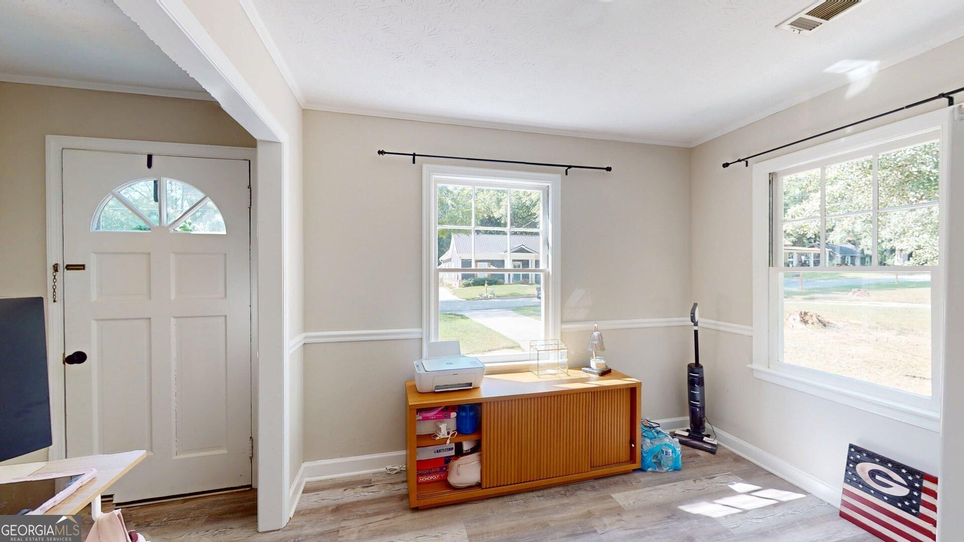 186 S Forest Avenue Property Photo 12