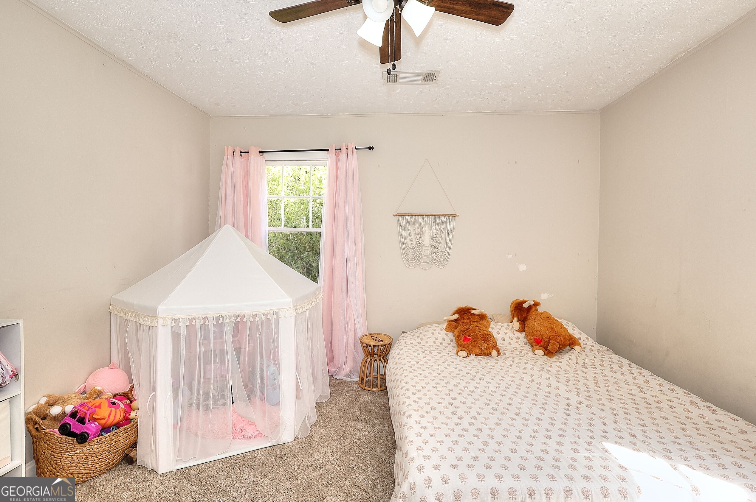 186 S Forest Avenue Property Photo 28
