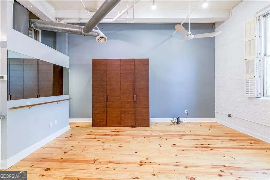 210 Walker Street Sw # 1 Property Photo 7