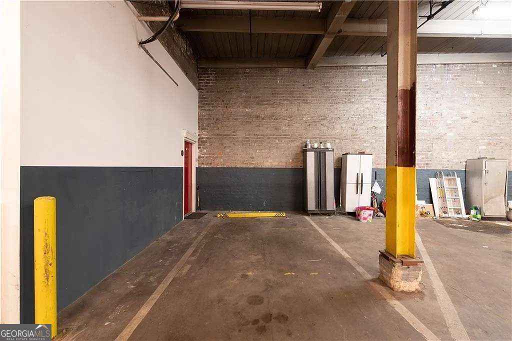 210 Walker Street Sw # 1 Property Photo 12