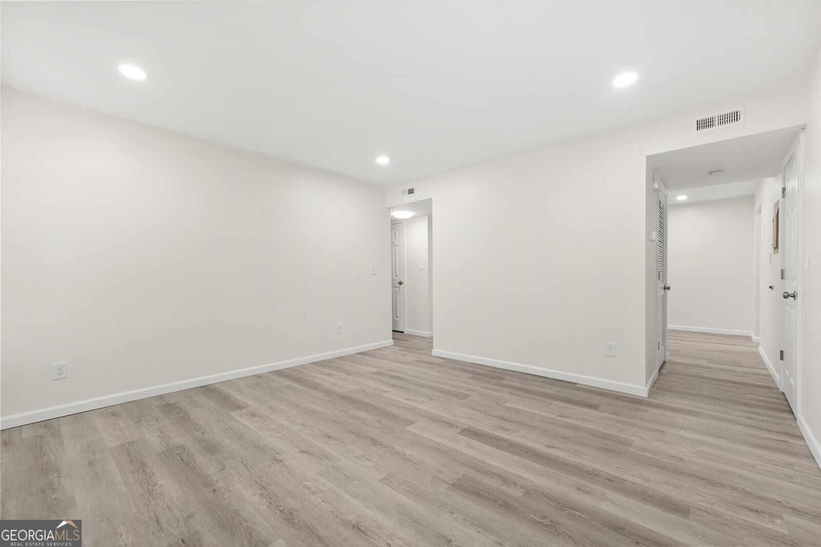 1166 Booth Road Sw # 202 Property Photo 9