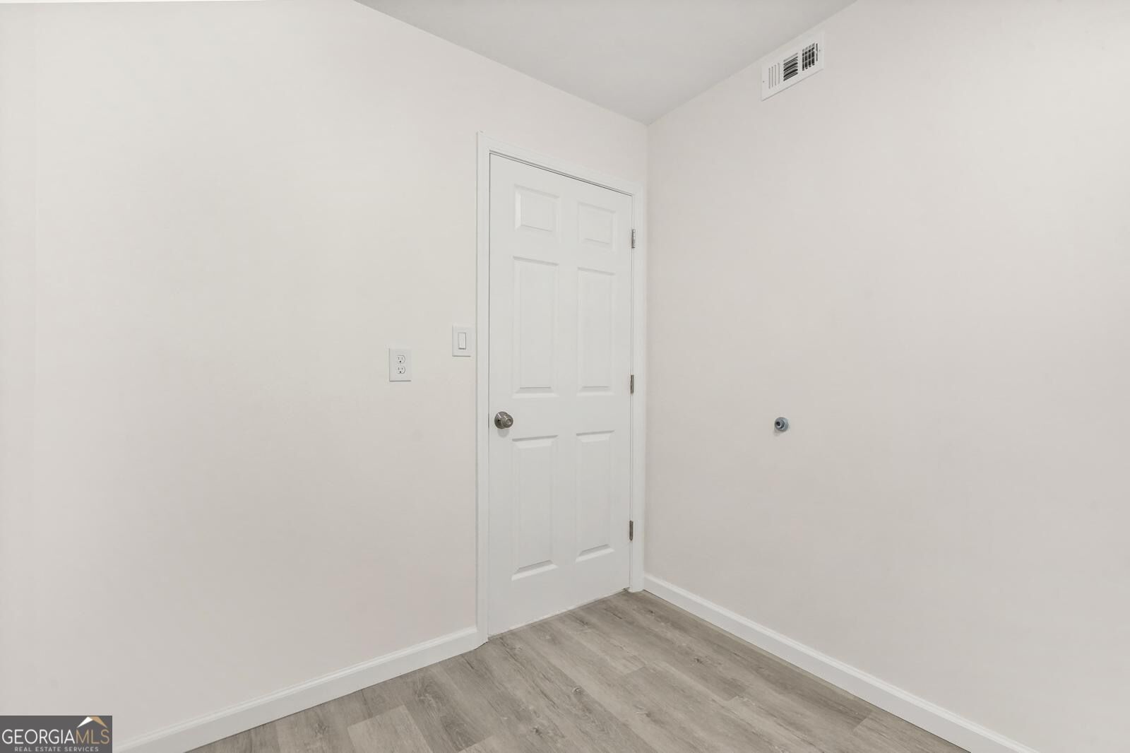 1166 Booth Road Sw # 202 Property Photo 13