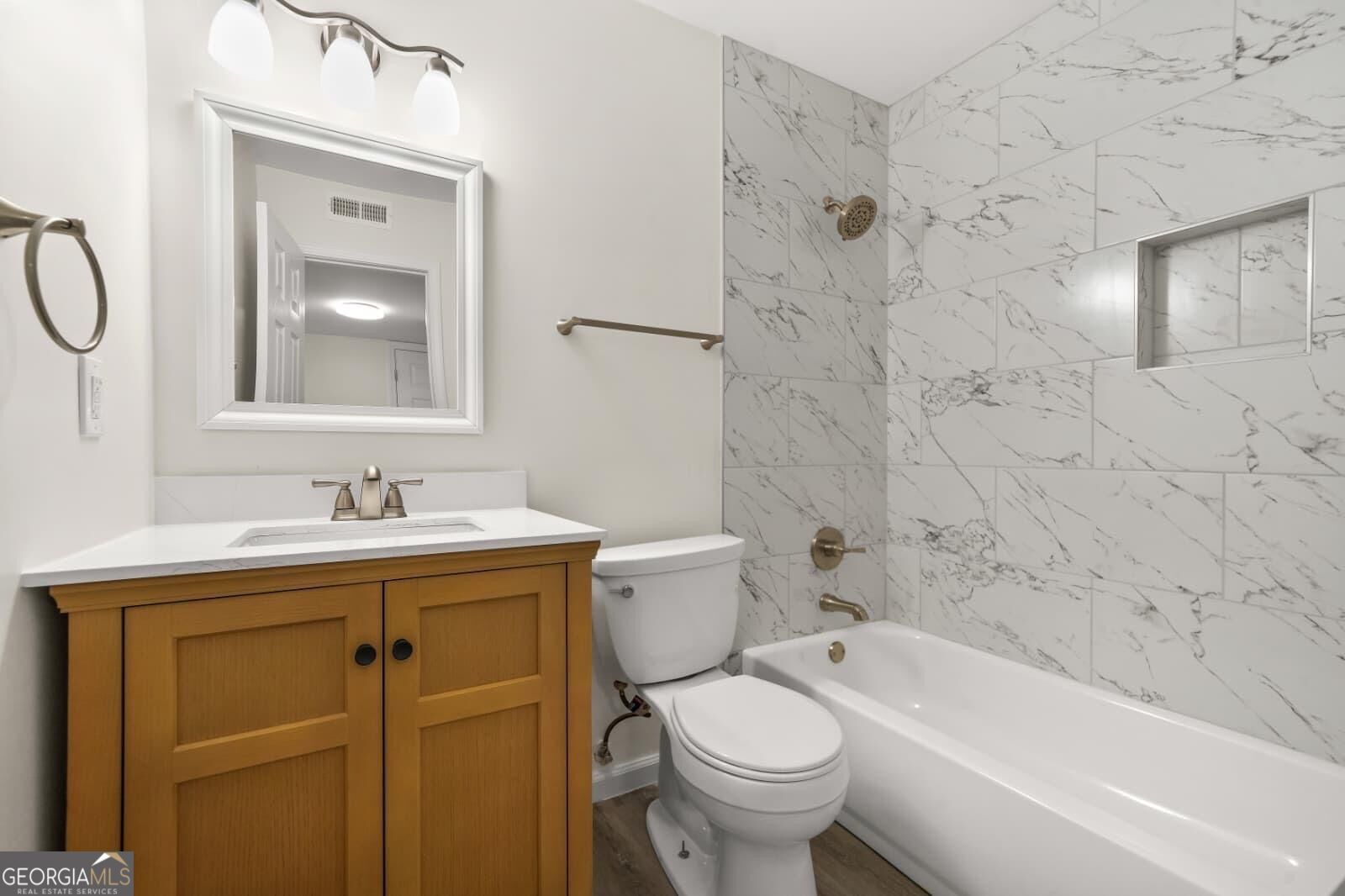 1166 Booth Road Sw # 202 Property Photo 34