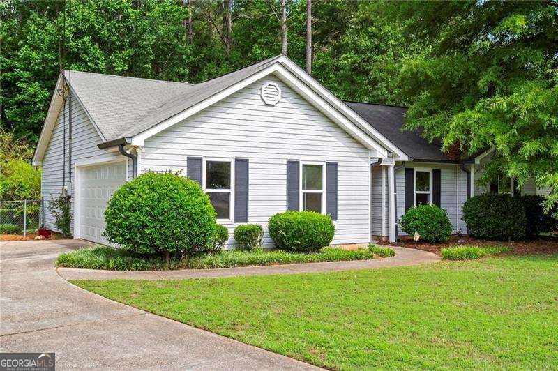 163 Nicki Court Property Photo 1