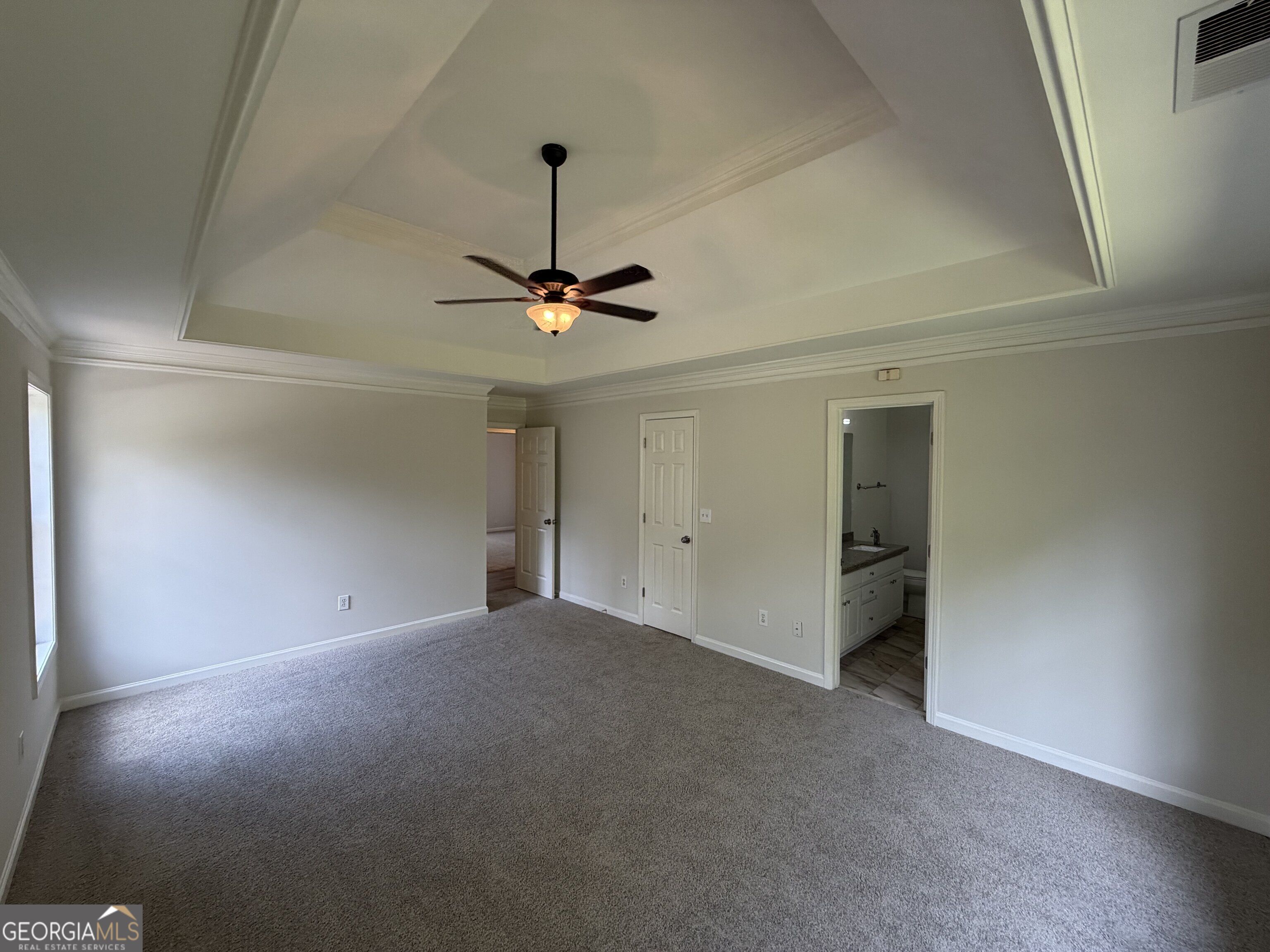3870 Cherry Ridge Walk Property Photo 4