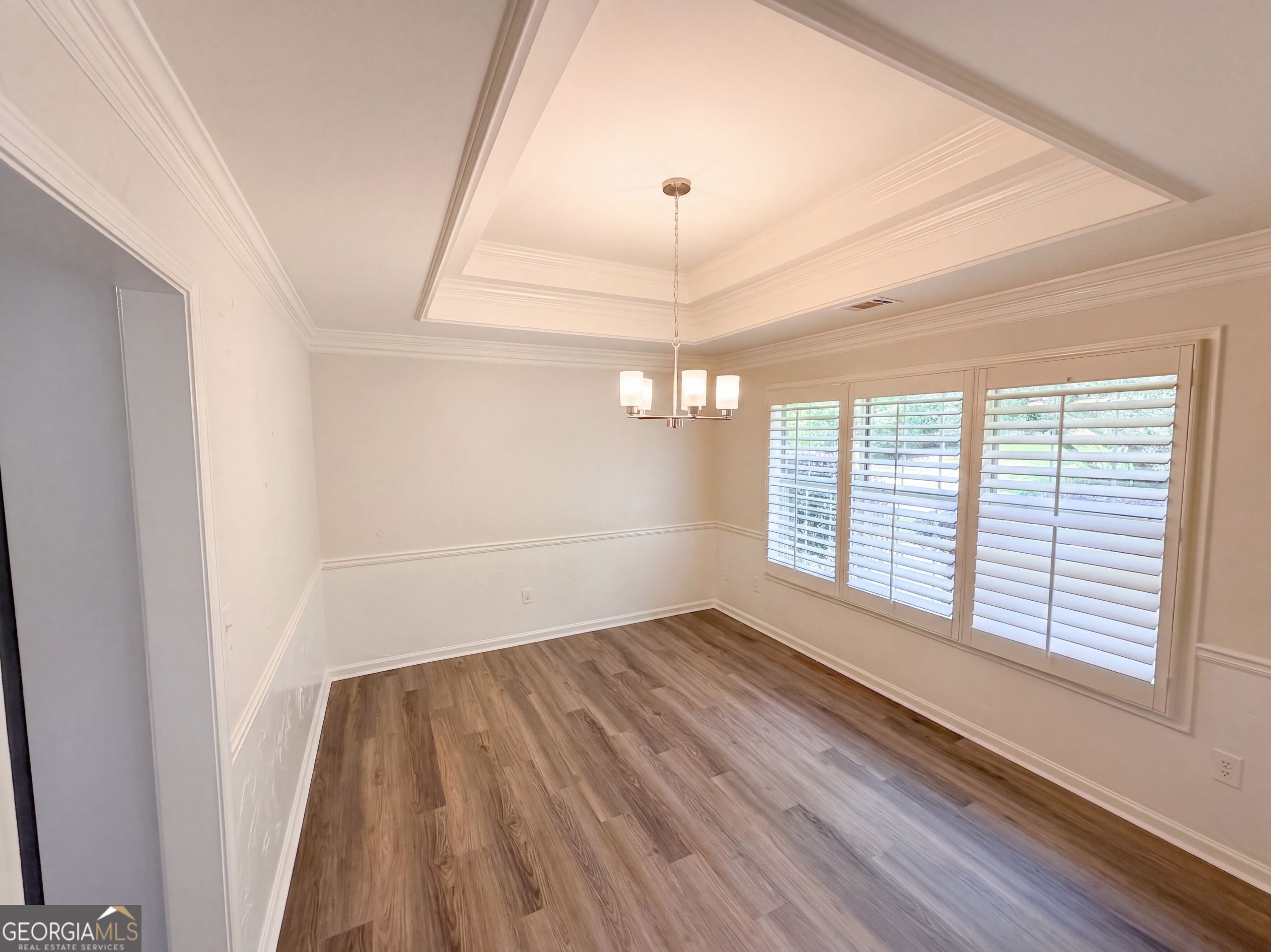 3870 Cherry Ridge Walk Property Photo 6