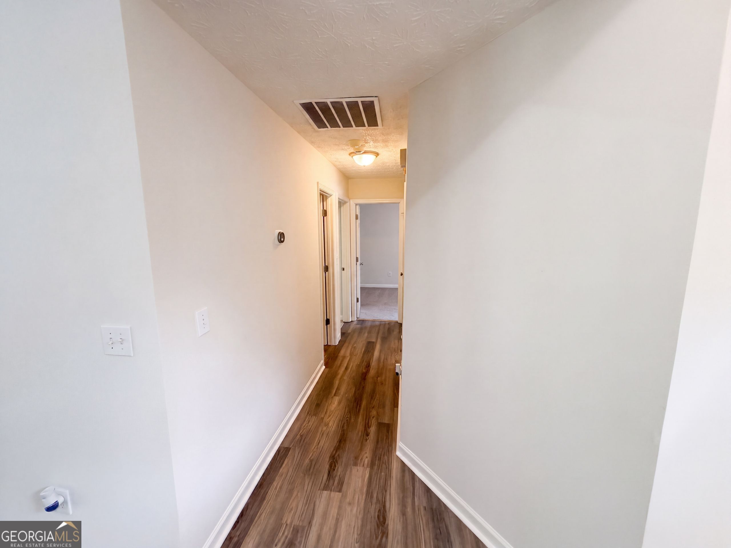 3870 Cherry Ridge Walk Property Photo 25