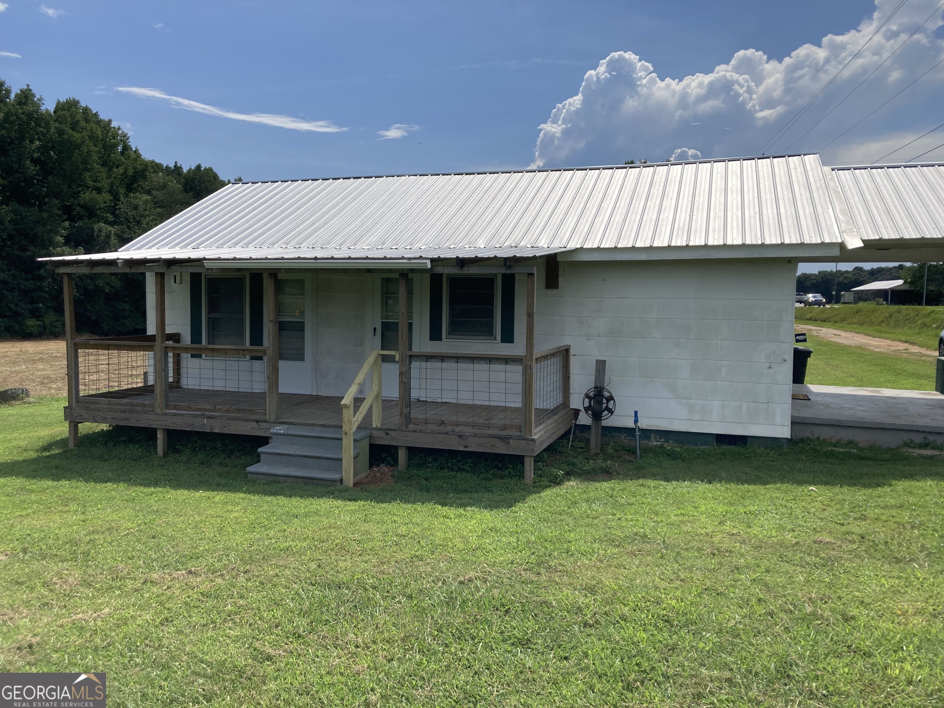 1560 Cleveland Highway Property Photo 6