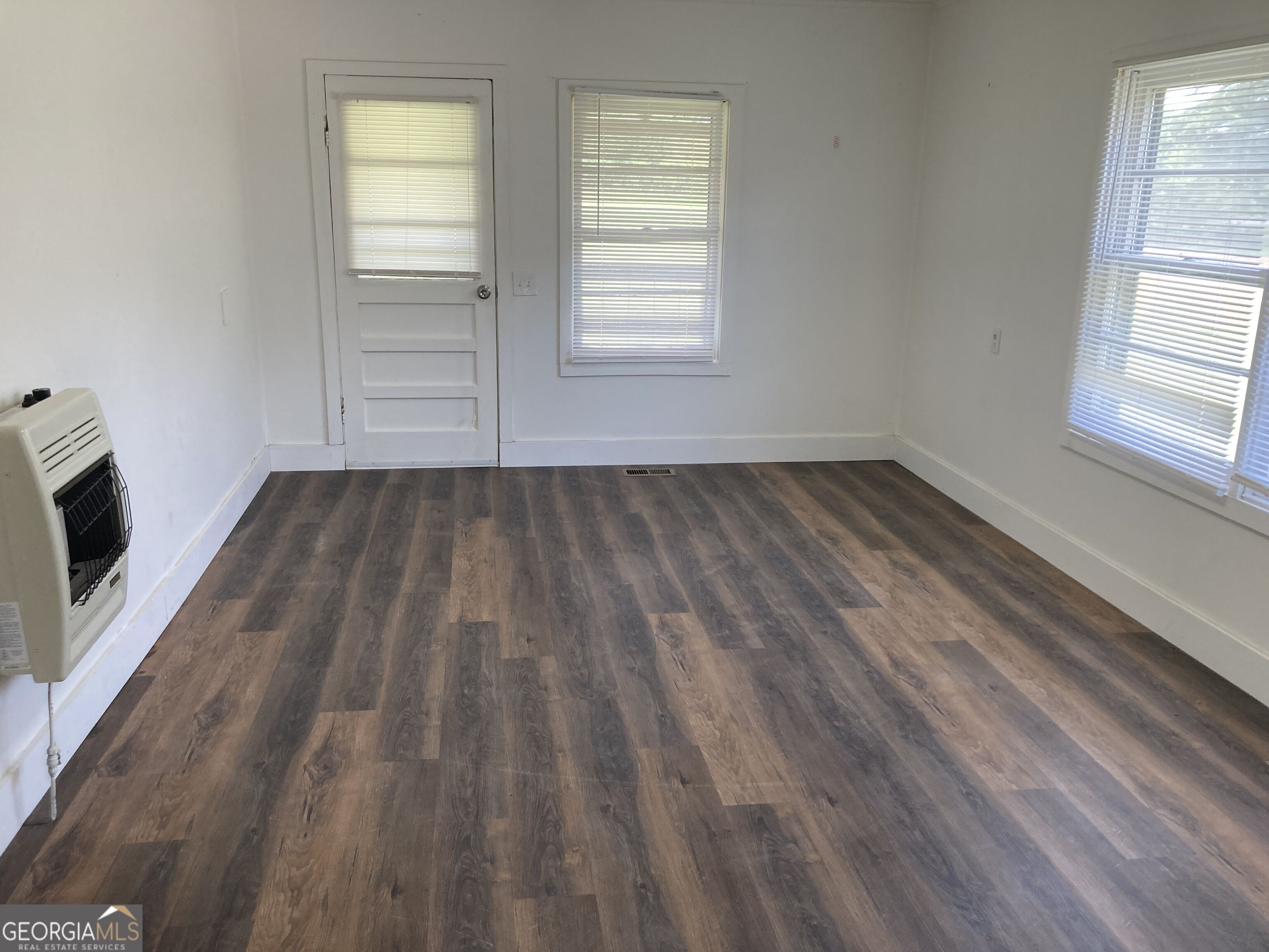 1560 Cleveland Highway Property Photo 8