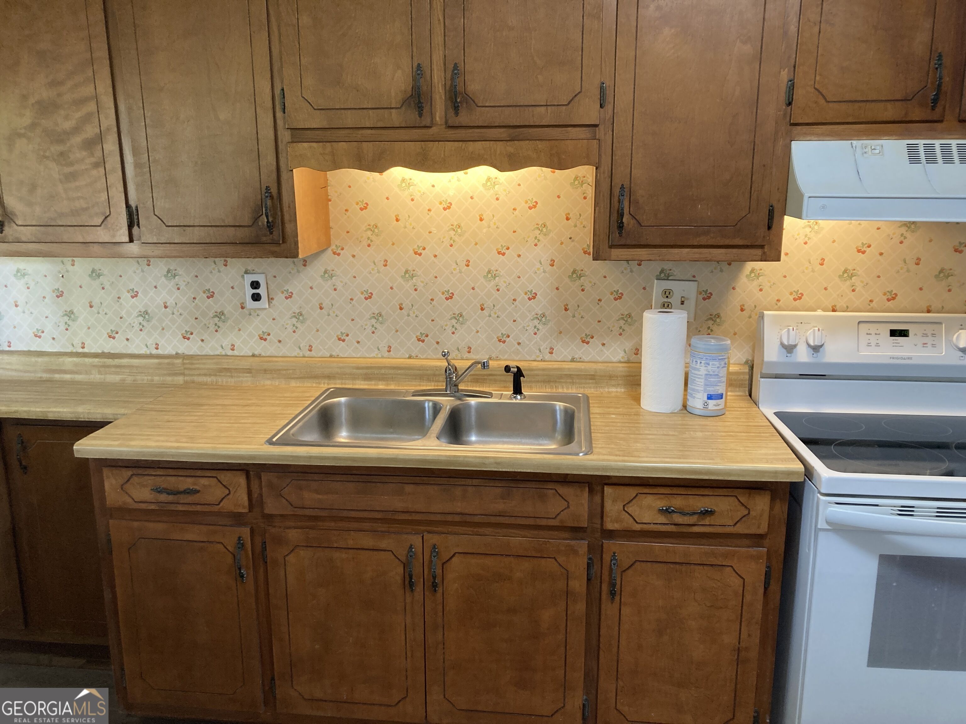 1560 Cleveland Highway Property Photo 10