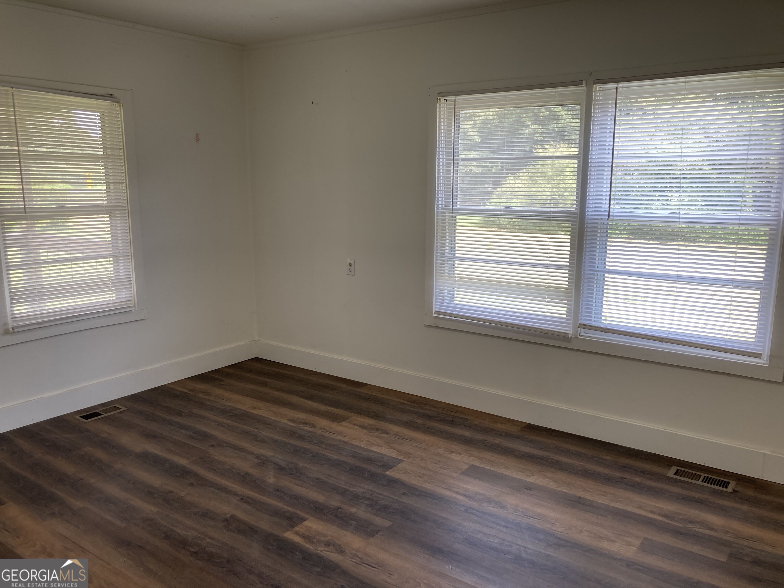 1560 Cleveland Highway Property Photo 17