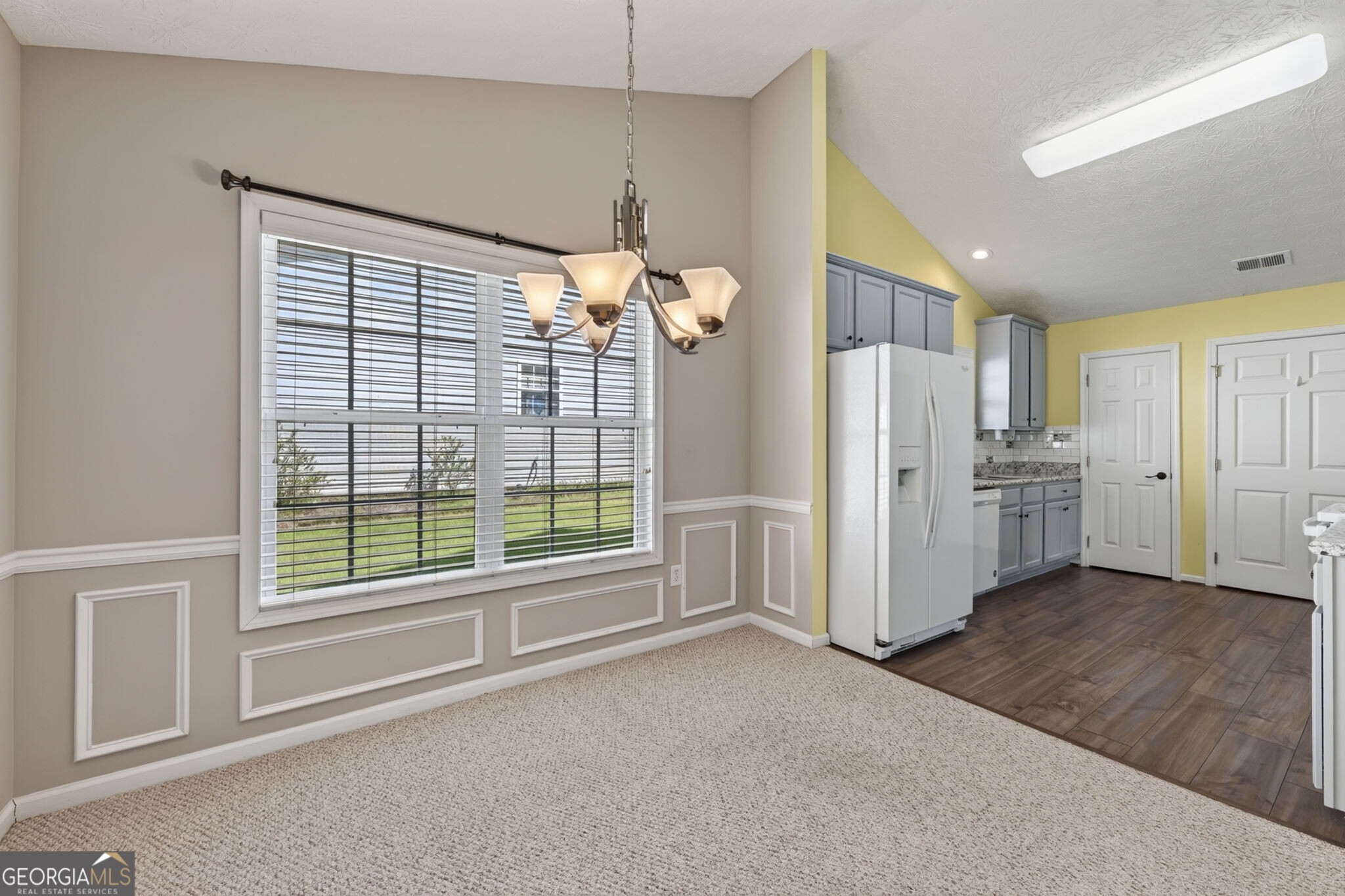 912 Village View Circle Property Photo 12